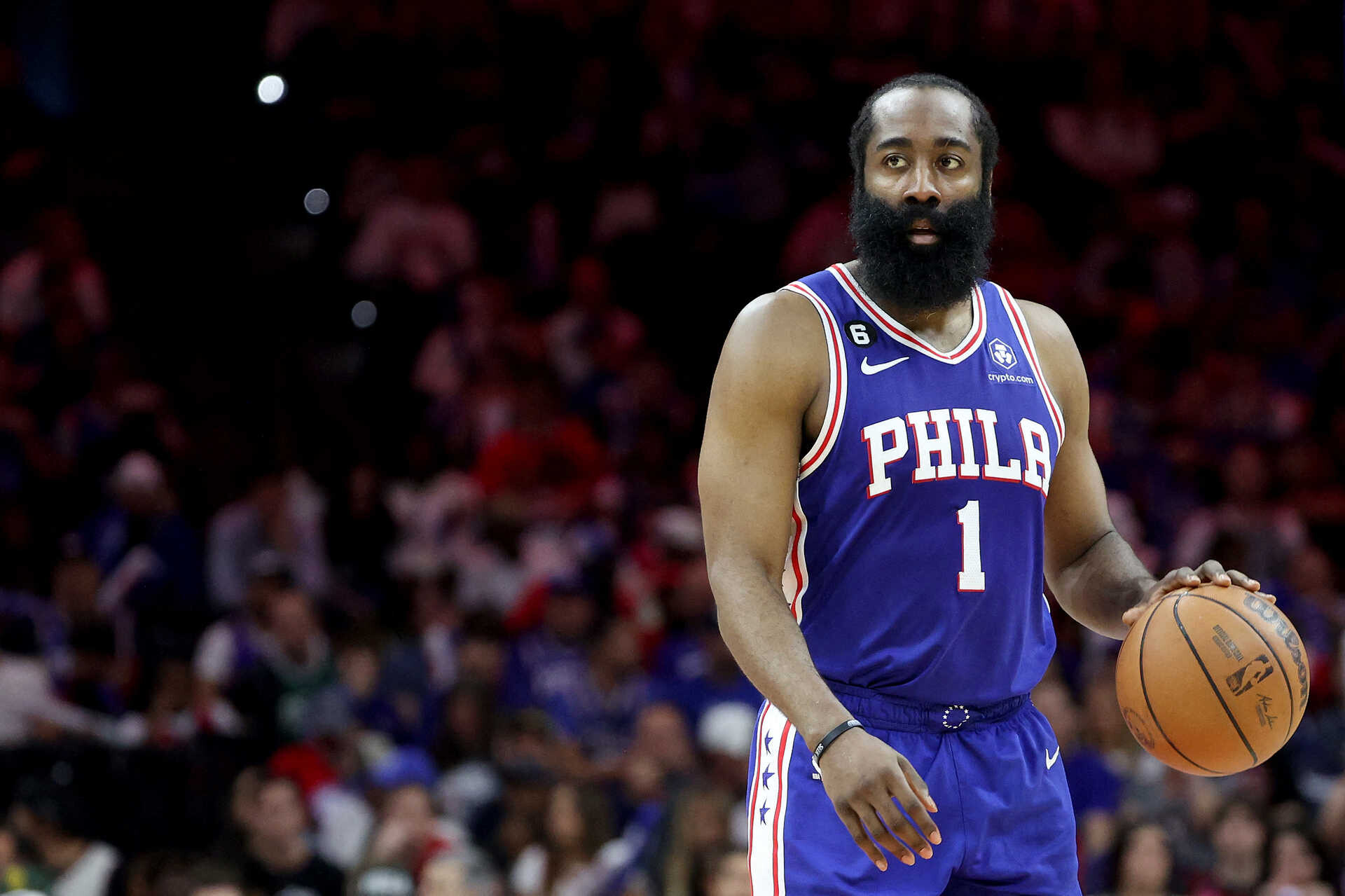 James Harden é trocado dos 76ers para o Los Angeles Clippers