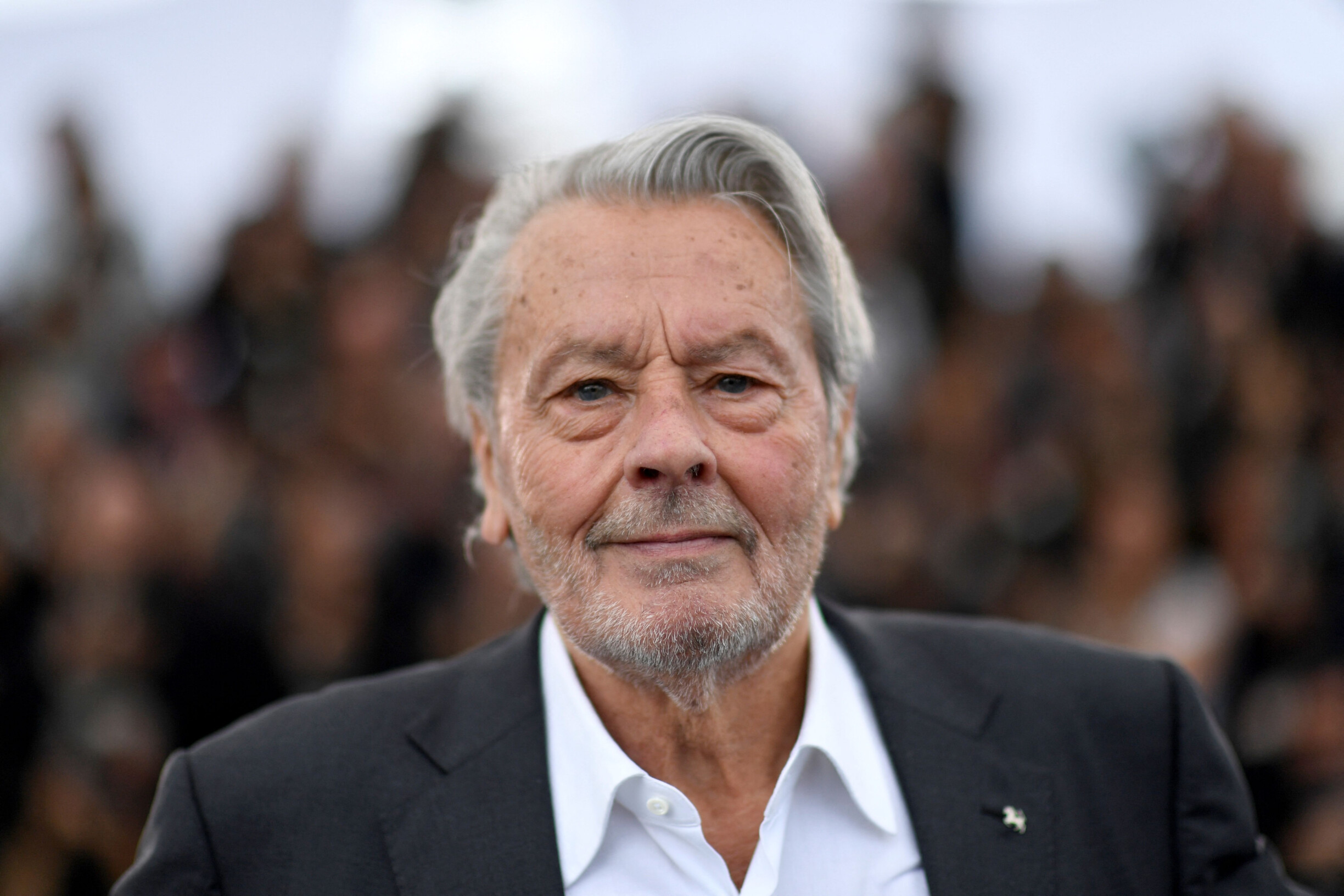 Alain Delon apresenta queixa contra filho por difamação