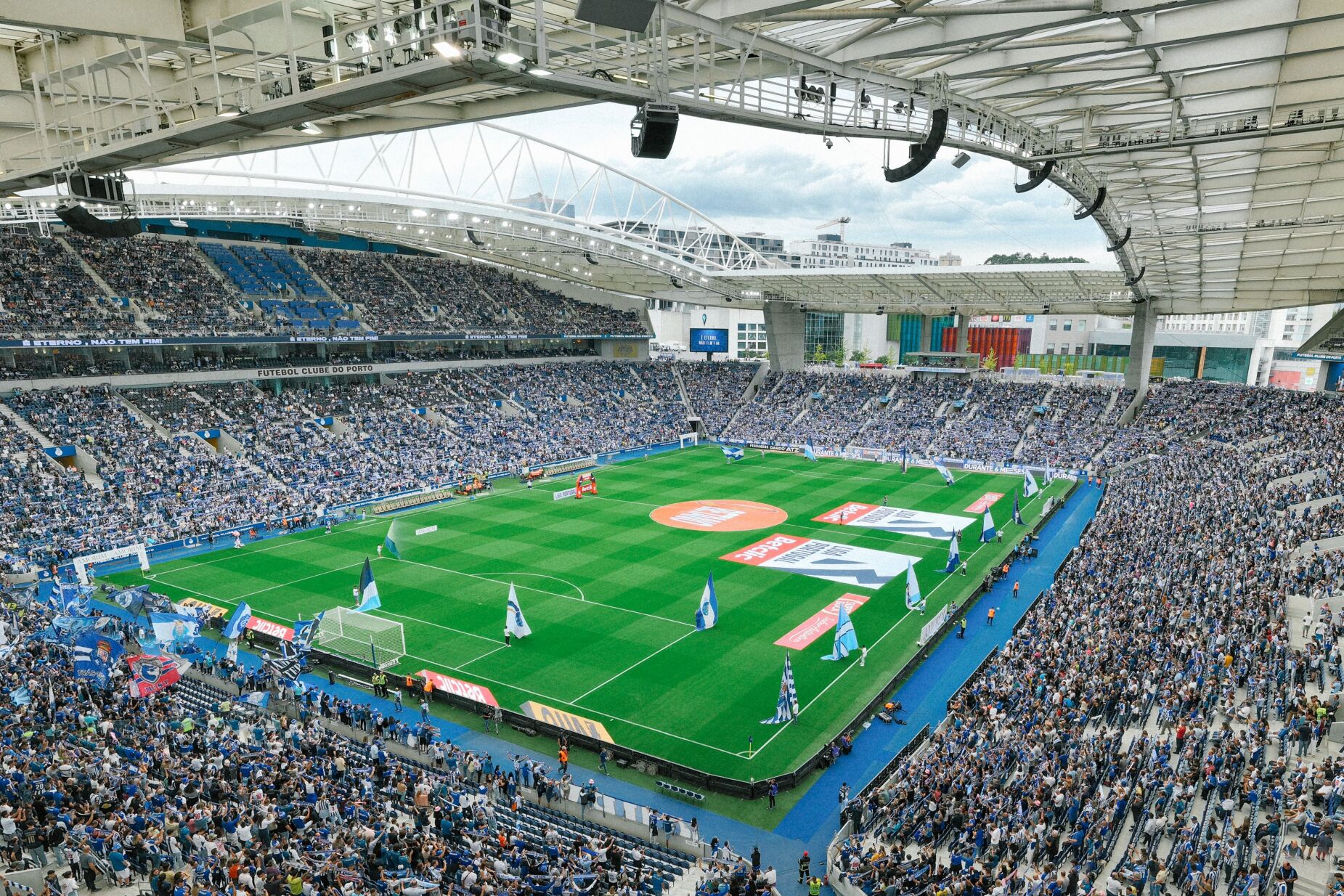 F. C. Porto assinala o 20.º aniversário do Estádio do Dragão: “Não há casa como a nossa”