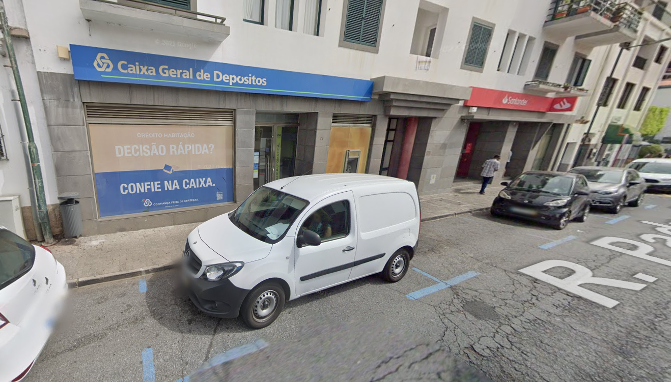 Homem armado assalta banco na Madeira e foge com 240 mil euros