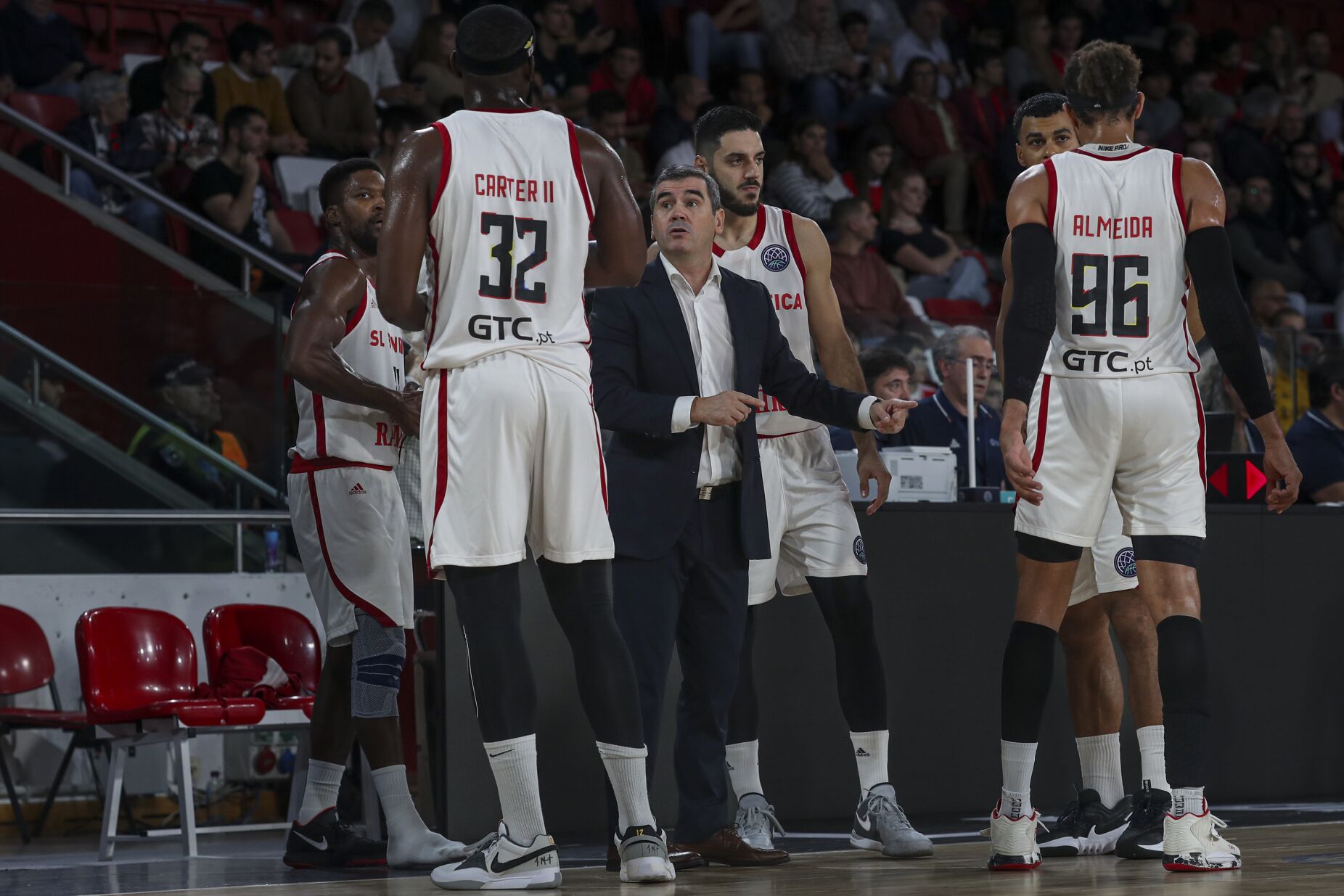 Benfica perde com Galatasaray na Liga dos Campeões de basquetebol