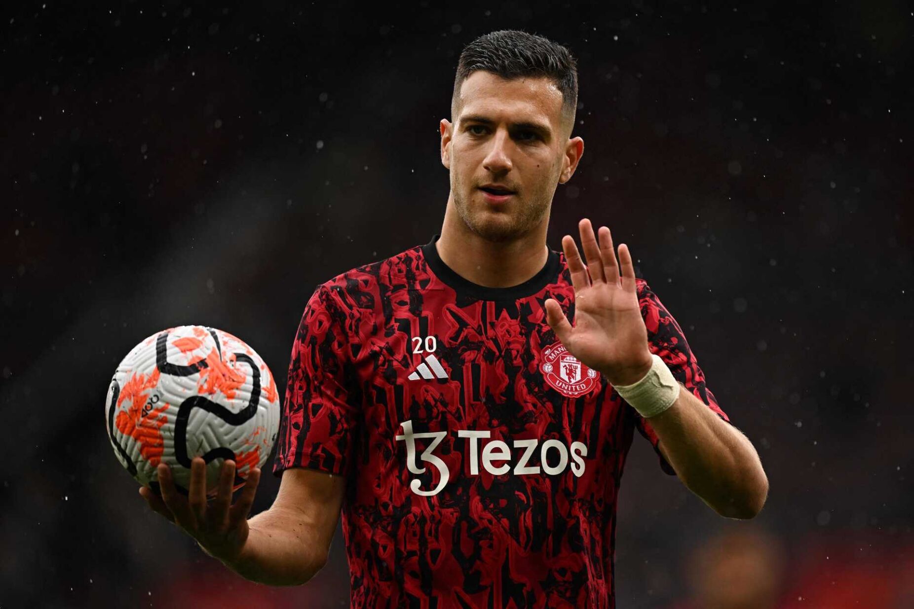 Diogo Dalot troca FC Porto por Manchester United