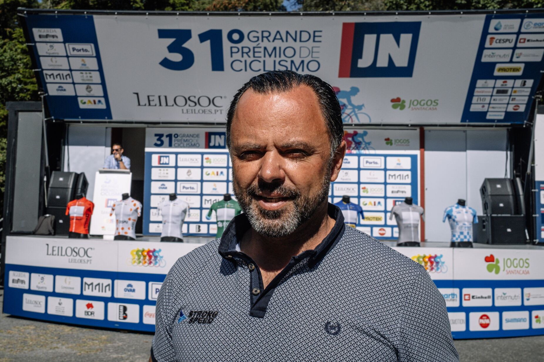 Cândido Barbosa pondera candidatura à Federação de Ciclismo
