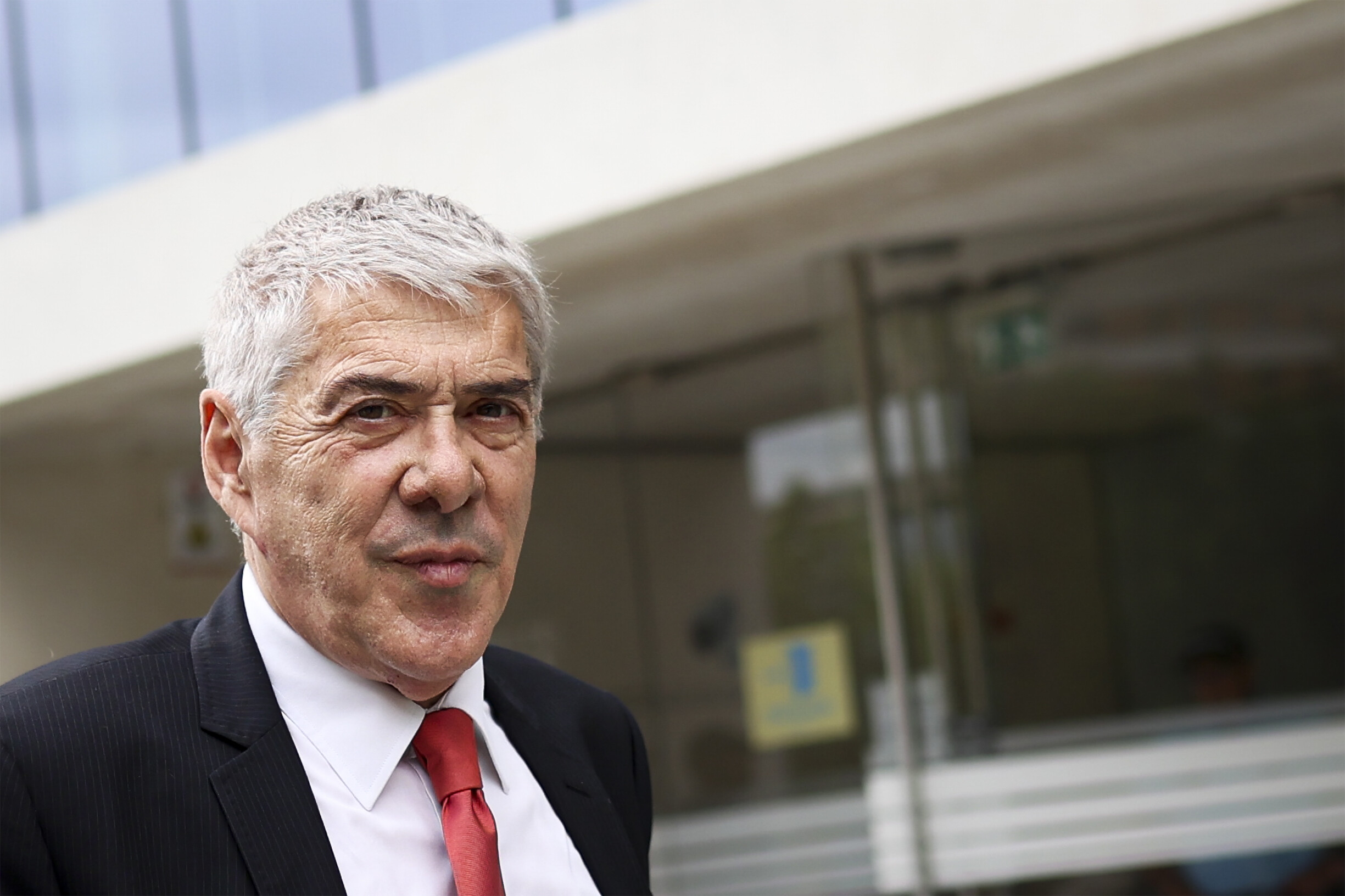 Court Rejects Sócrates' Request to Remove Judge and Fines Him €1020 in Marquês Case