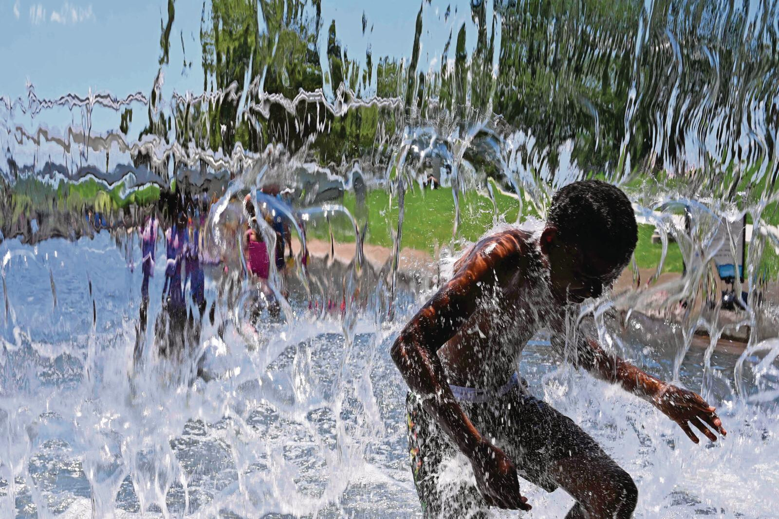 Scorching Heatwave Puts Seven Portuguese Districts on Red Alert This Sunday