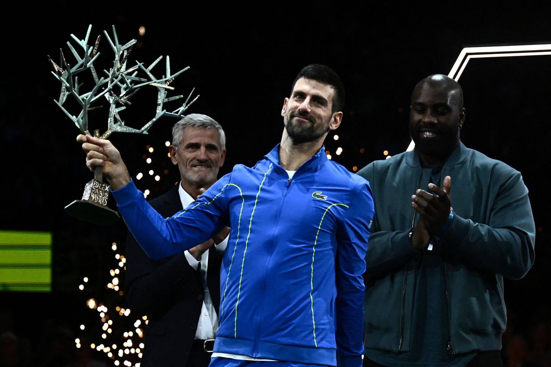 Djokovic bate Dimitrov e conquista Masters 1.000 de Paris em ténis