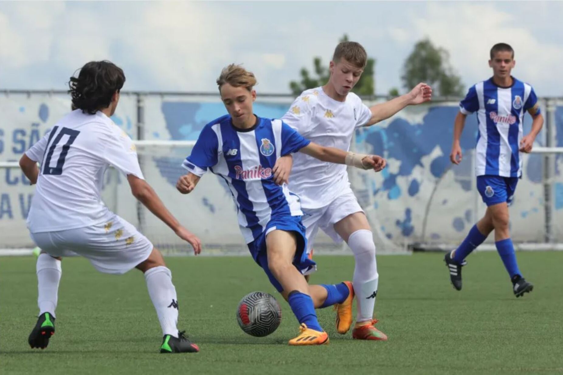 JORNAL DE DESPORTO: SUB-15»» Vitória FC e C. Piedade dão jogadores à  selecção nacional