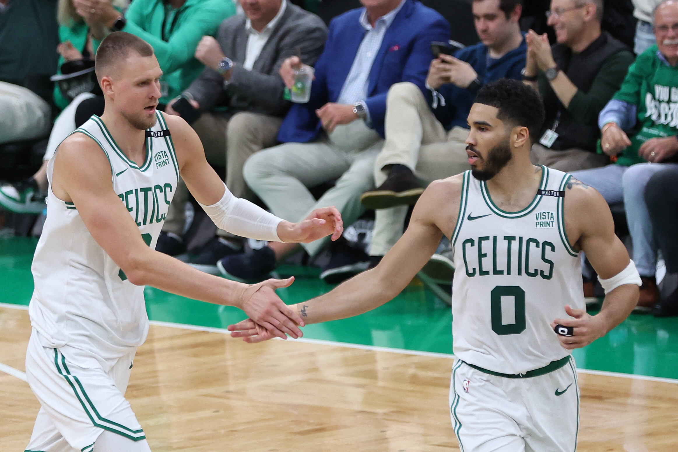 Celtics Vencem Mavericks No Primeiro Jogo Da Final Com Guardiola Na ...