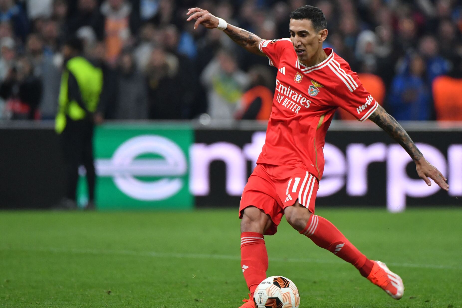 Di María fica no Benfica