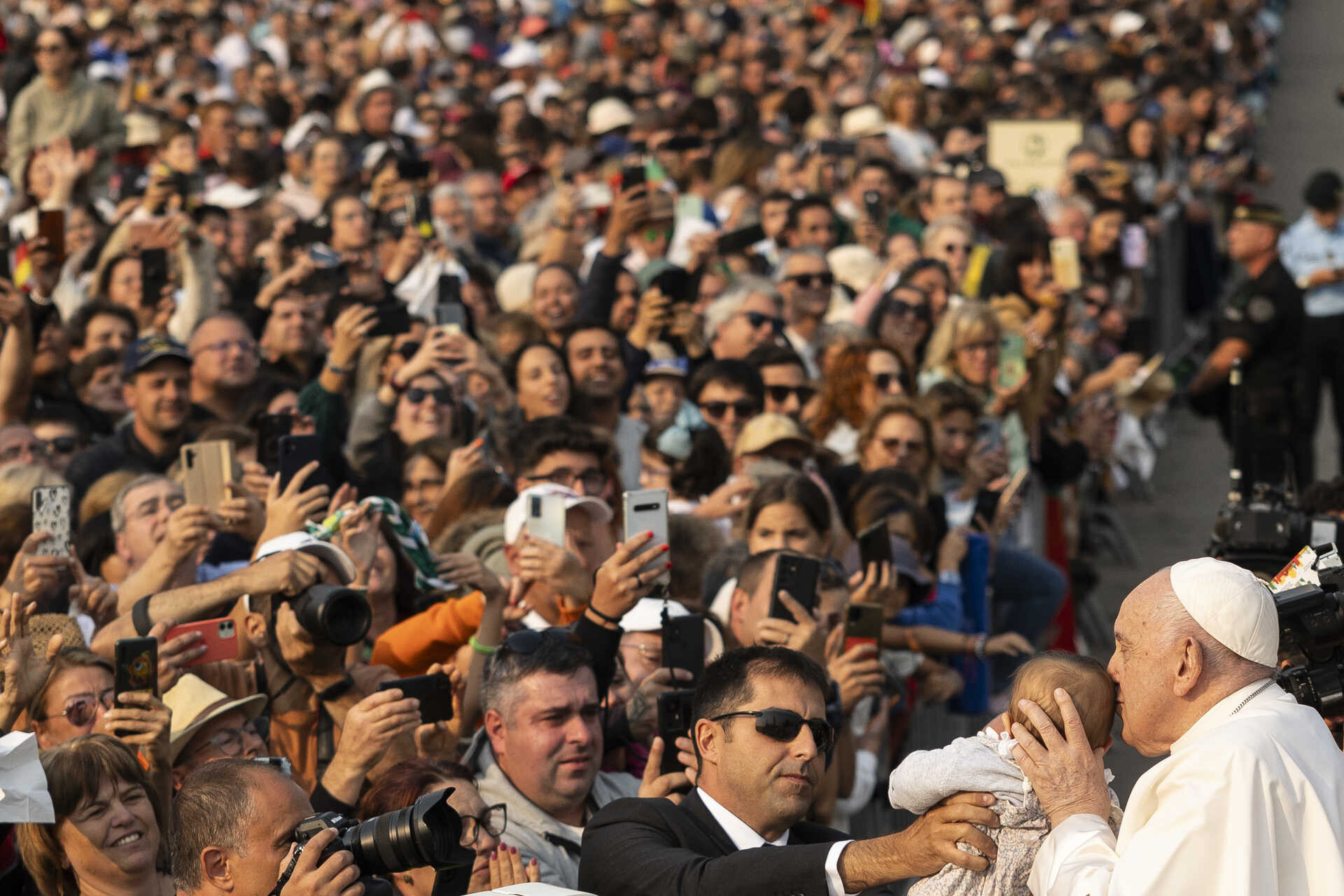 Papa Francisco chega a Lisboa a 2 de agosto - SIC Notícias