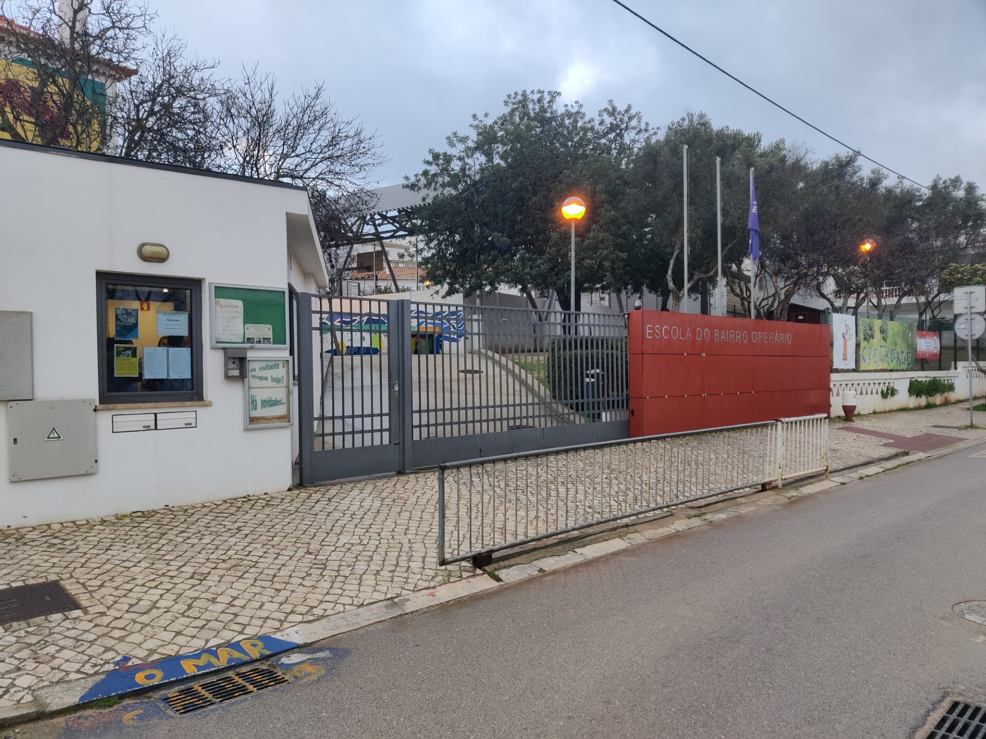 Police Shoot Suspect at Algarve School During Chase: Shocking Incident Unfolds