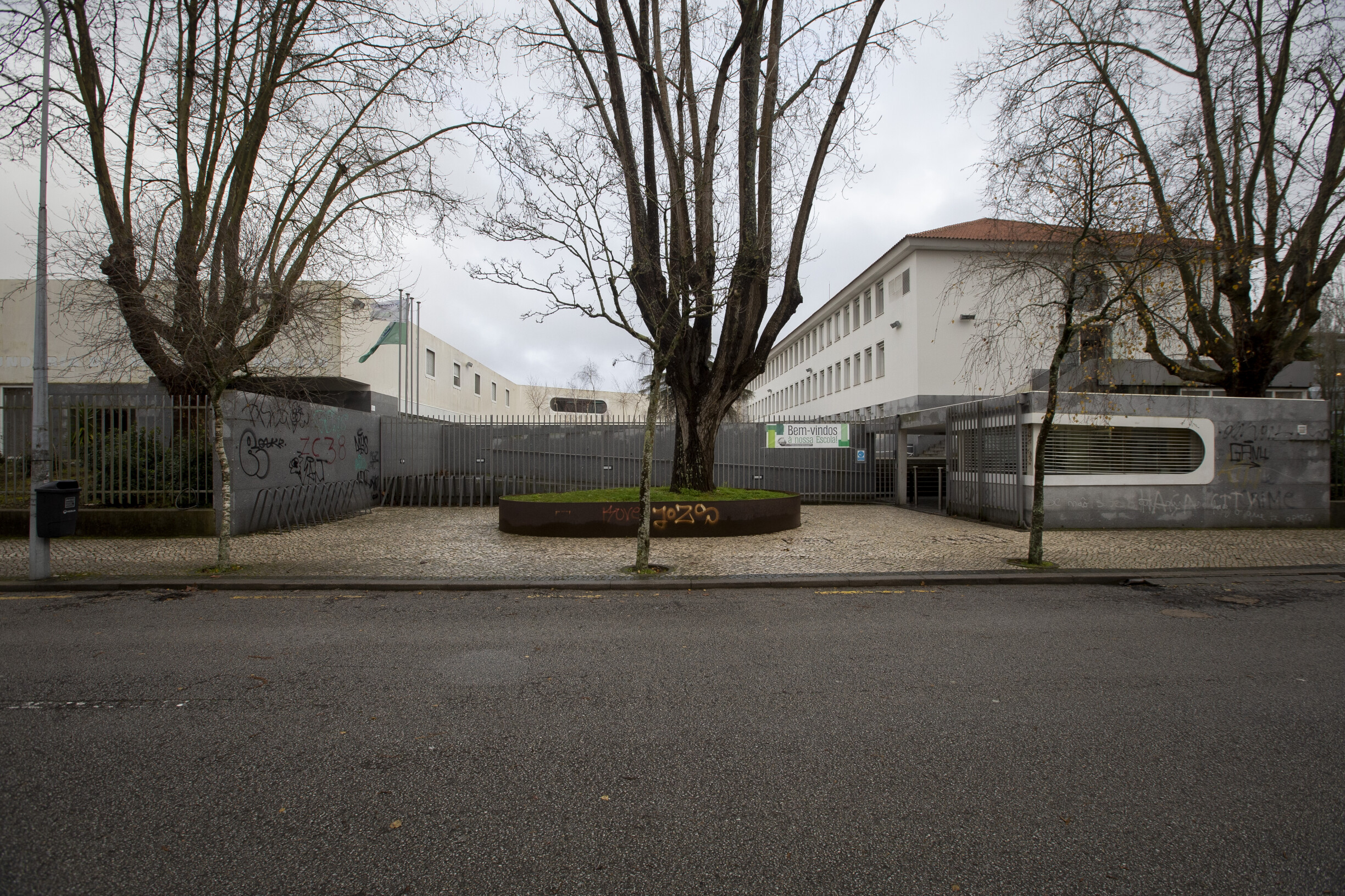 Rua Da Escola Mário Sacramento Passa A Sentido único