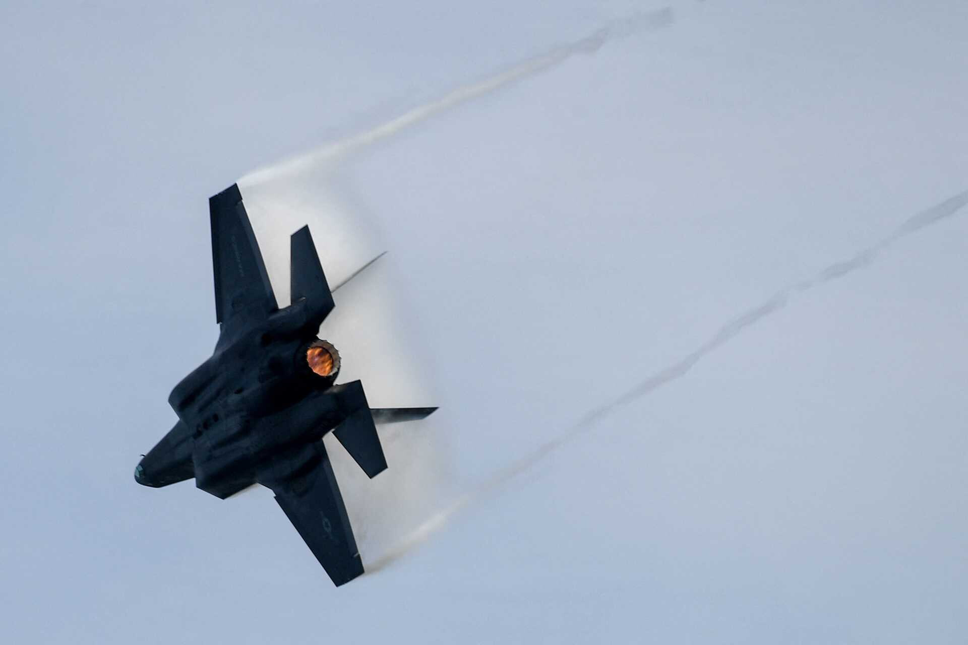 Las autoridades estadounidenses descubren los restos del avión de combate F-35 desaparecido