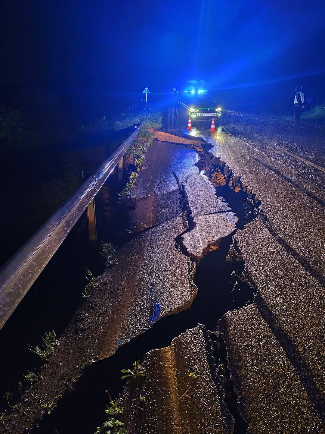 Portugal Faces National Road Damage and Flooding in 12 Municipalities After Storm Martinho