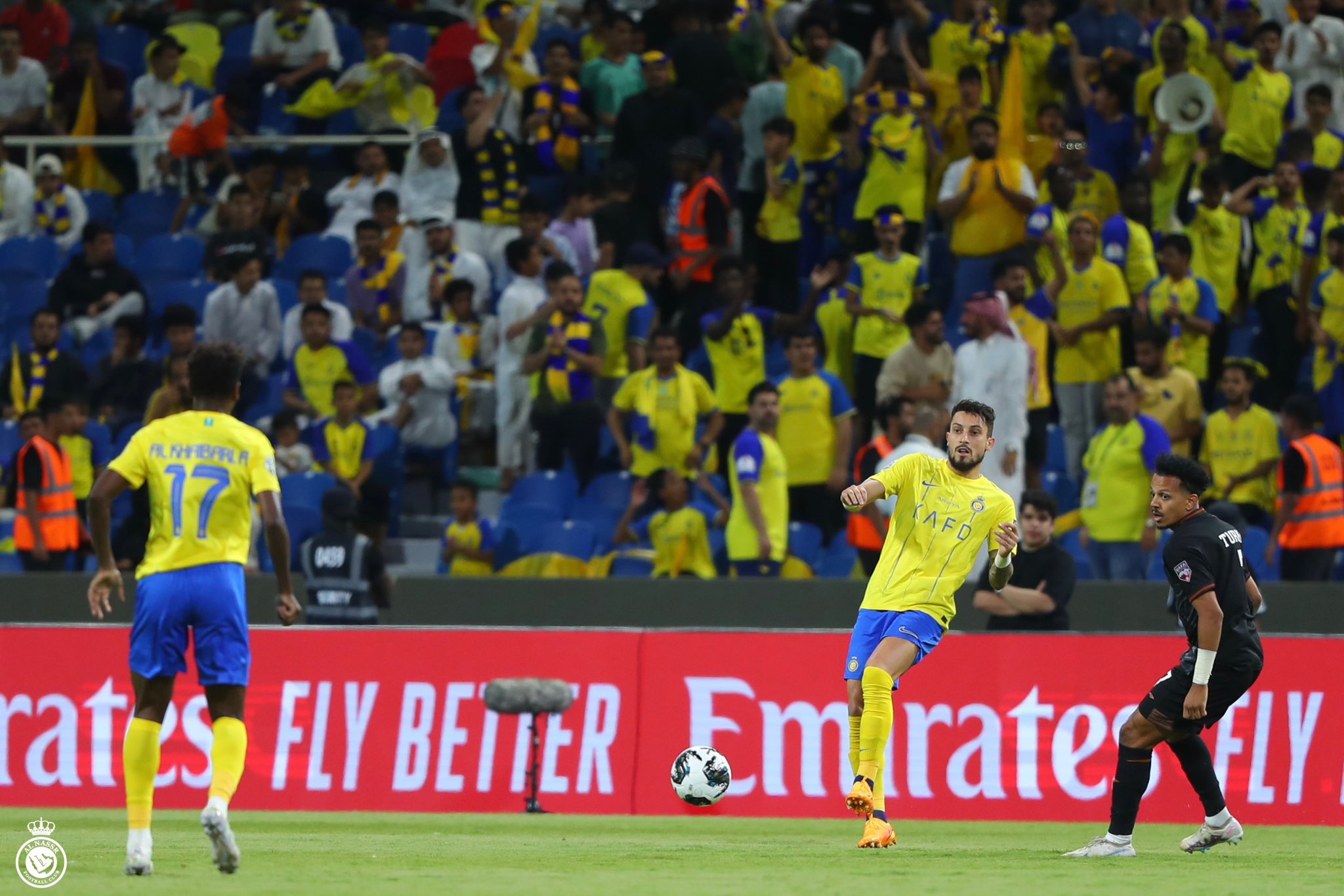 Al-Nassr empata sem gols e garante classificação na Liga dos