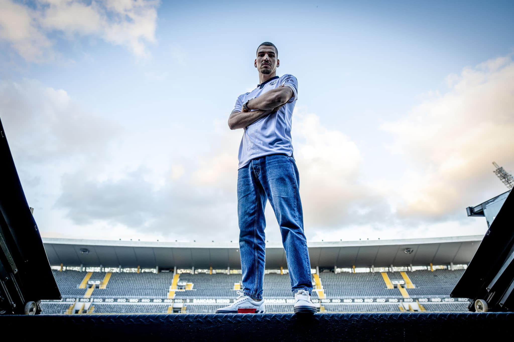 João Mendes deixa F. C. Porto e assina pelo V. Guimarães