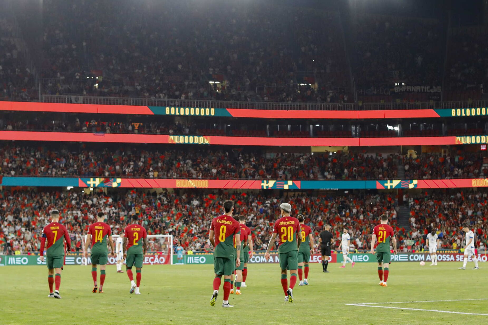 O onze de Portugal para o jogo contra a Islândia