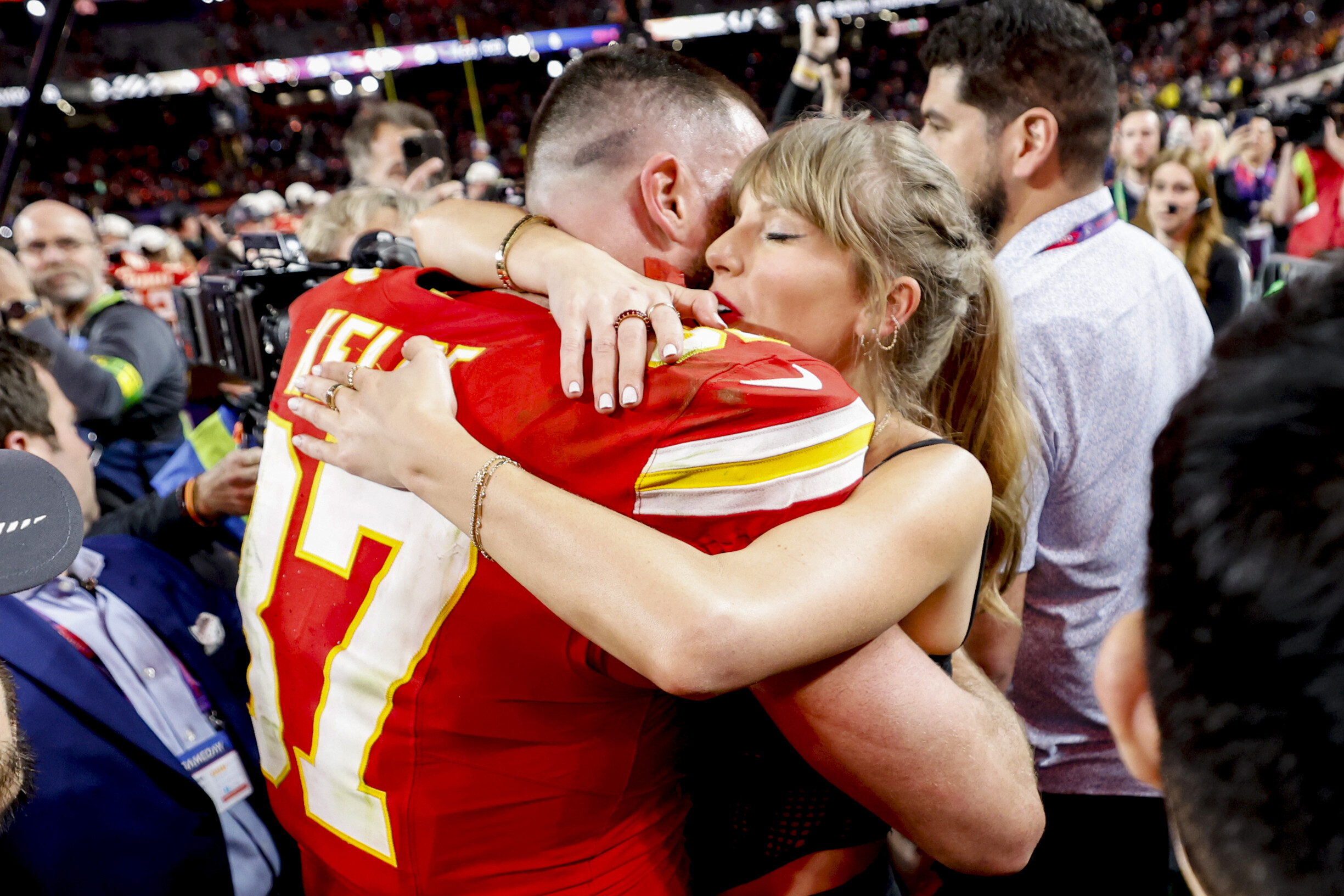 Chiefs run 49ers and retain Super Bowl in overtime