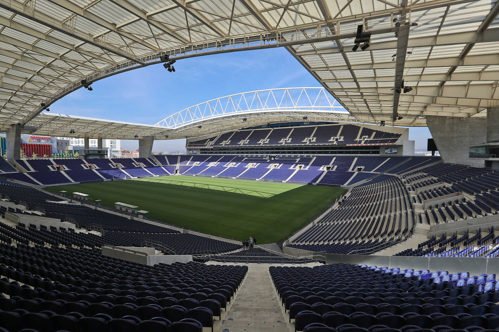 À conversa sobre o relvado do Estádio do Dragão - Portal de