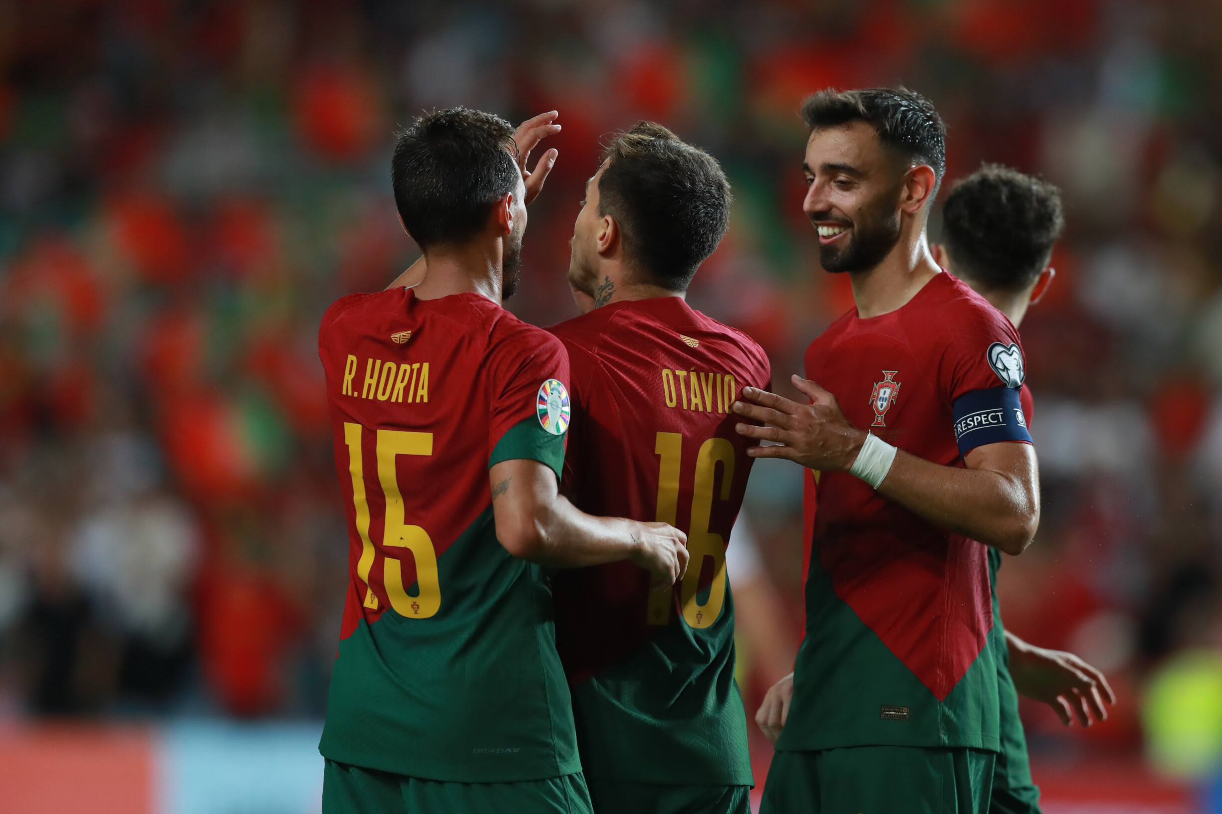 Portugal bate Eslováquia e lidera grupo de apuramento para o