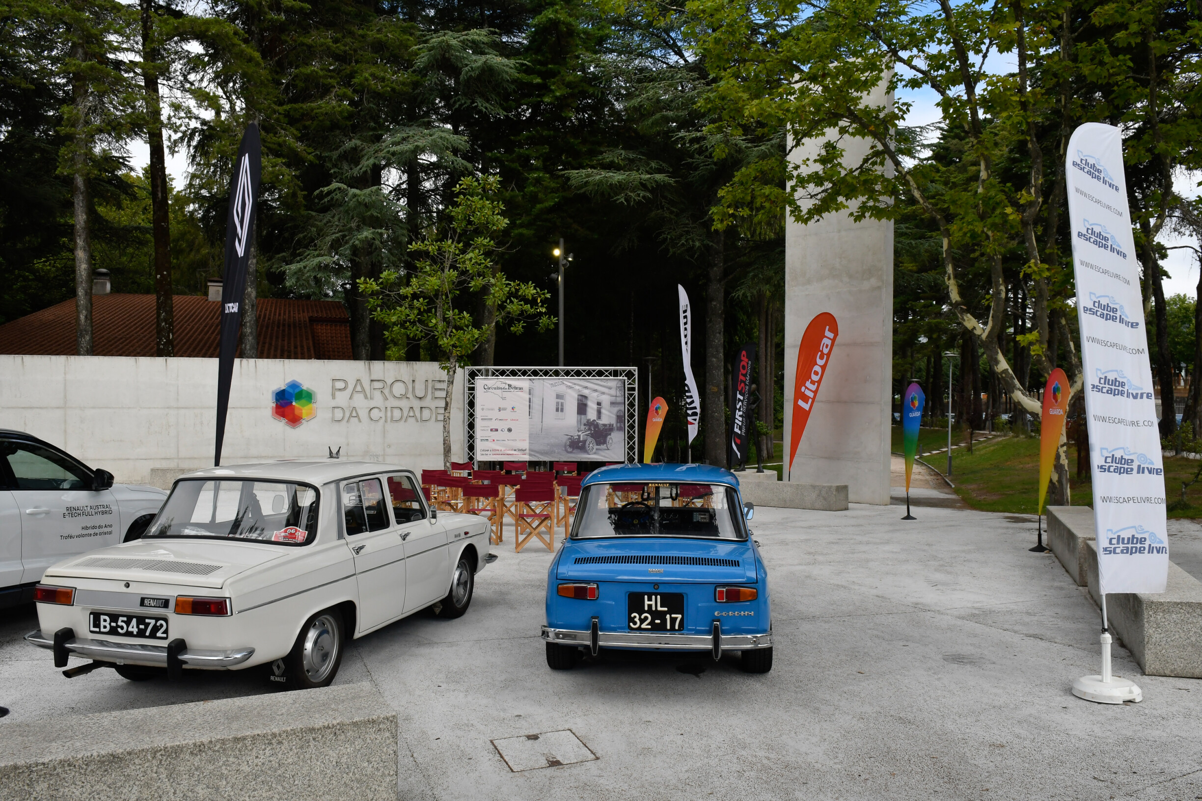 Baixa de Coimbra acolhe mostra de automóveis clássicos de marcas inglesas  no próximo sábado —
