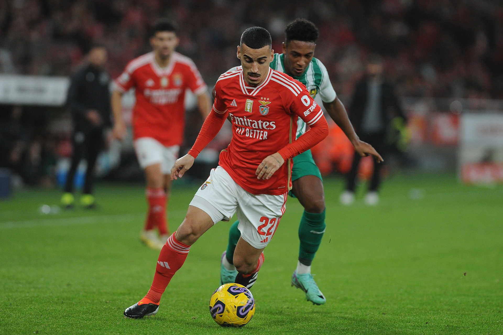 Benfica Oficializa Saída De Chiquinho Para O Olympiacos