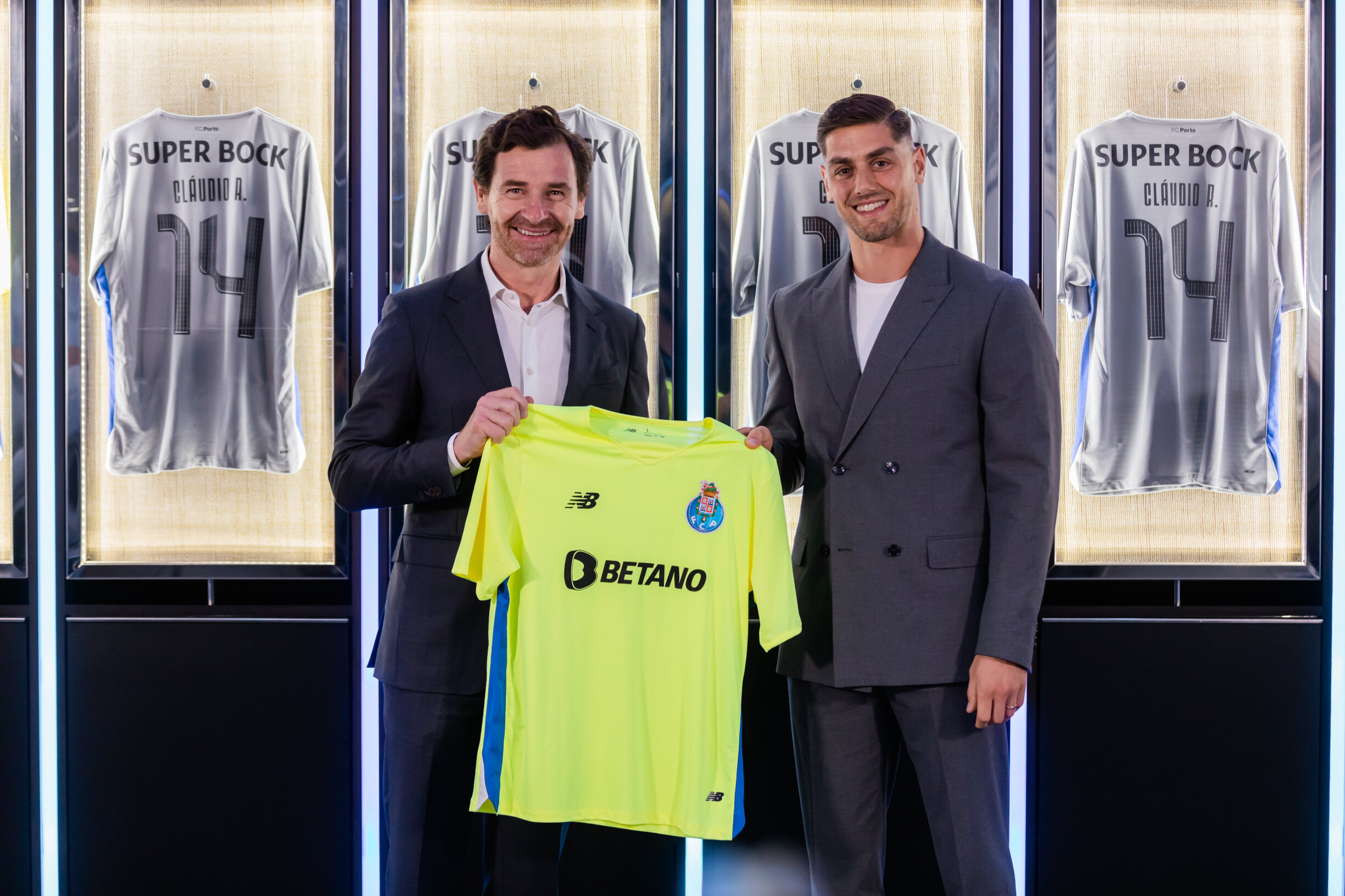 Torwart Claudio Ramos wurde beim FC Porto erneuert