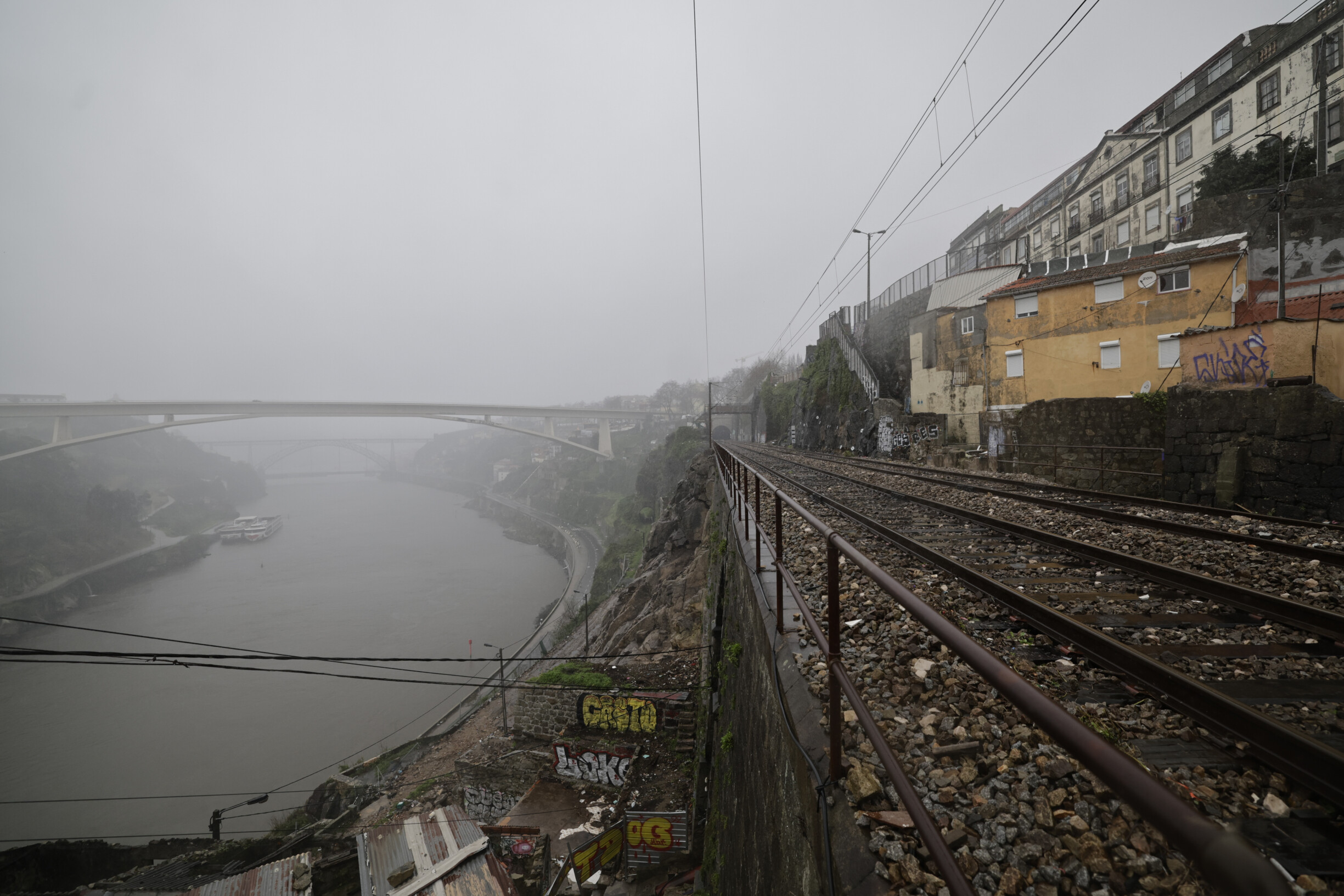 Urgent Weather Alert: Civil Protection Issues SMS Warnings for Northern and Central Portugal