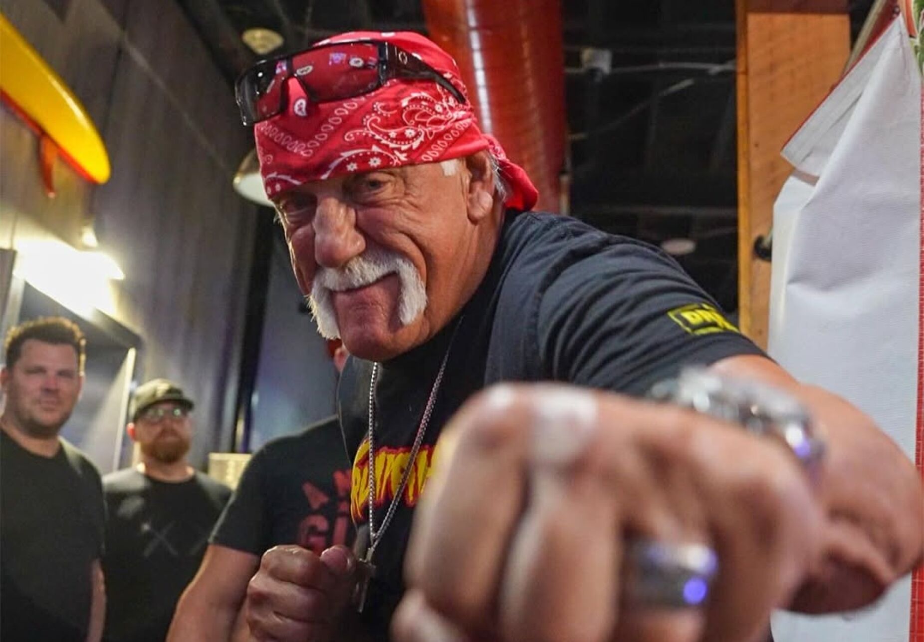 Hulk Holgan, estrela da WWE, morre aos 71 anos