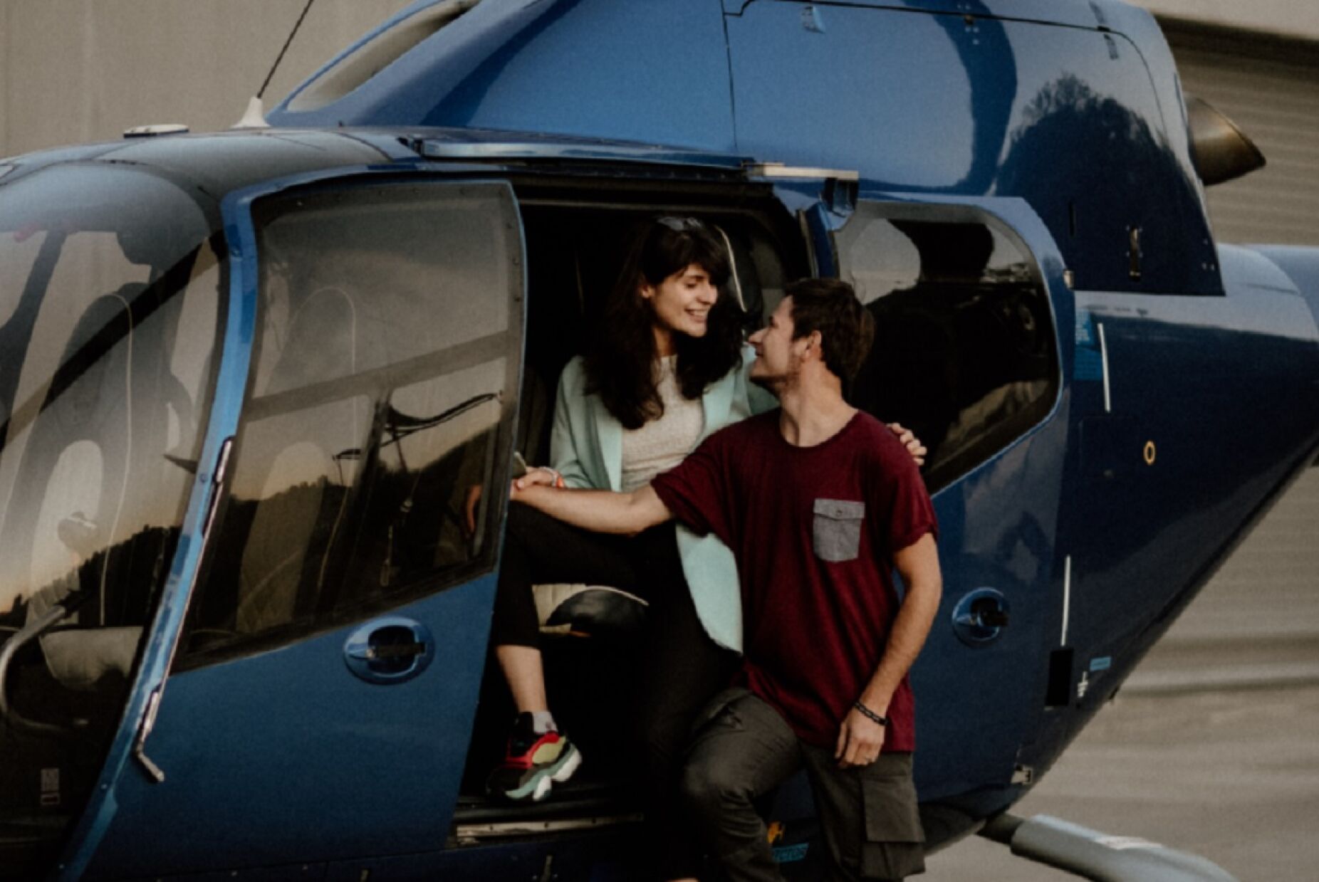 Leve a sua namorada às nuvens... de helicóptero