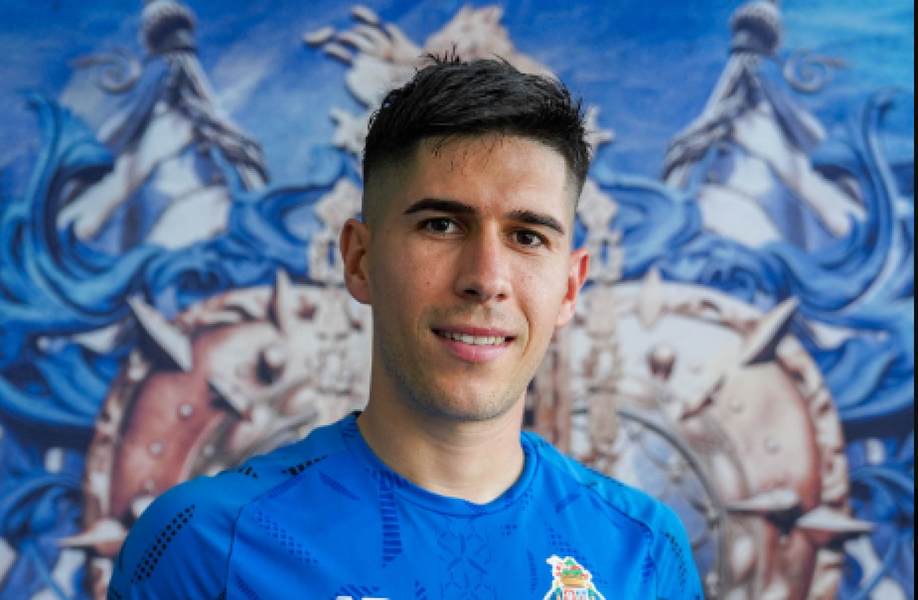 Família do avançado Fran Navarro cresceu e a do FC Porto também