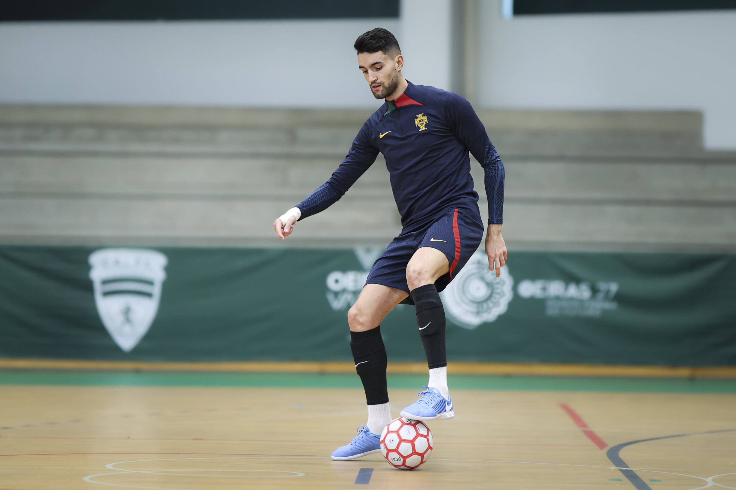 Portugueses Erick e Pany Varela candidatos a melhor jogador de futsal do  mundo