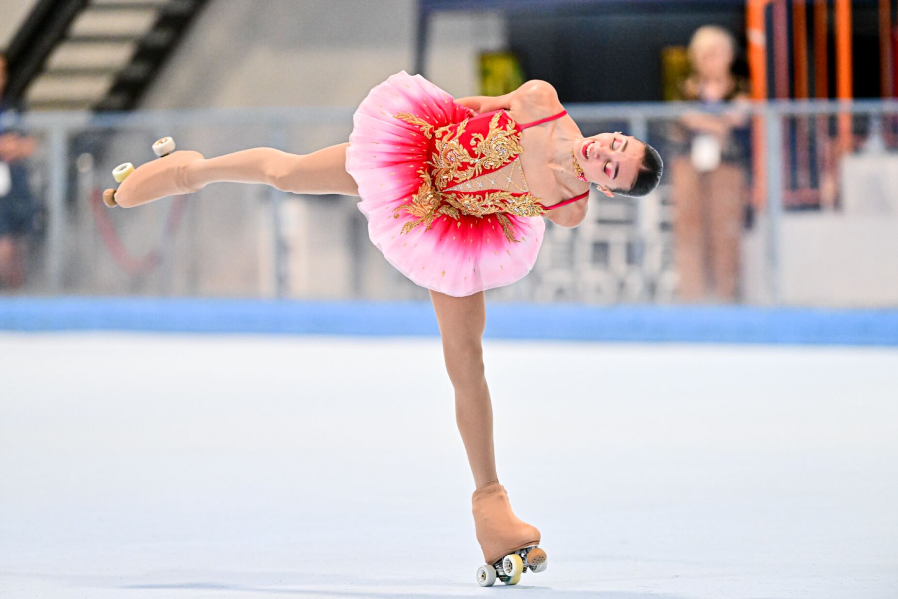 Madalena Costa é campeã da Europa de patinagem livre em seniores