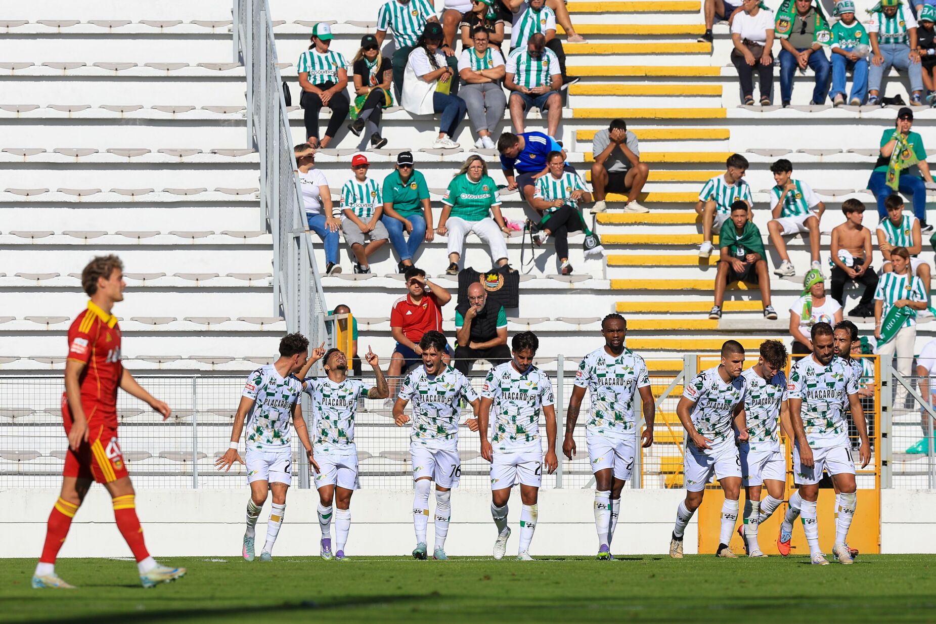 Moreirense bate Rio Ave e junta-se à condição ao líder FC Porto