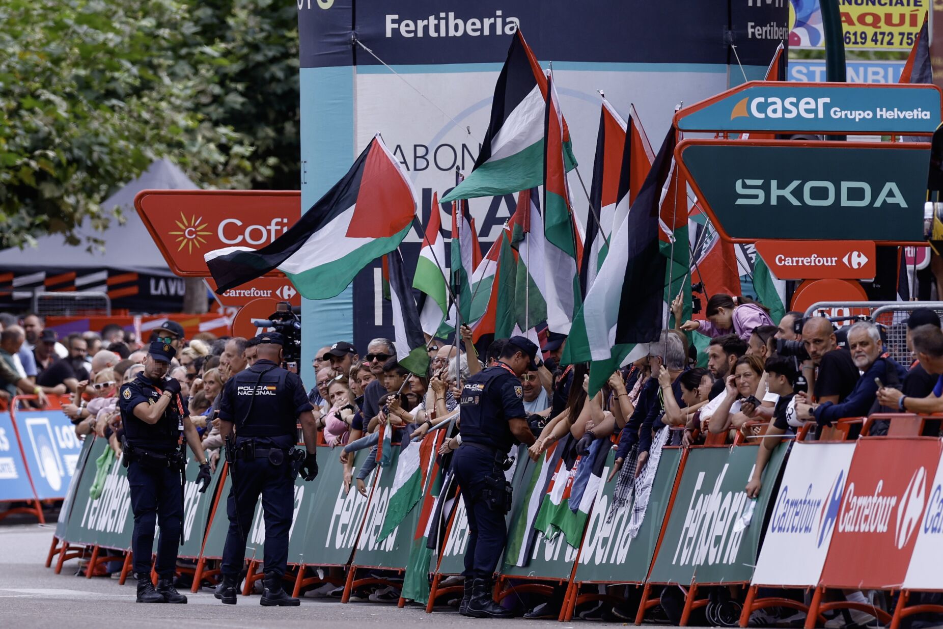 Vuelta: ministro espanhol defende expulsão da Israel-Premier Tech