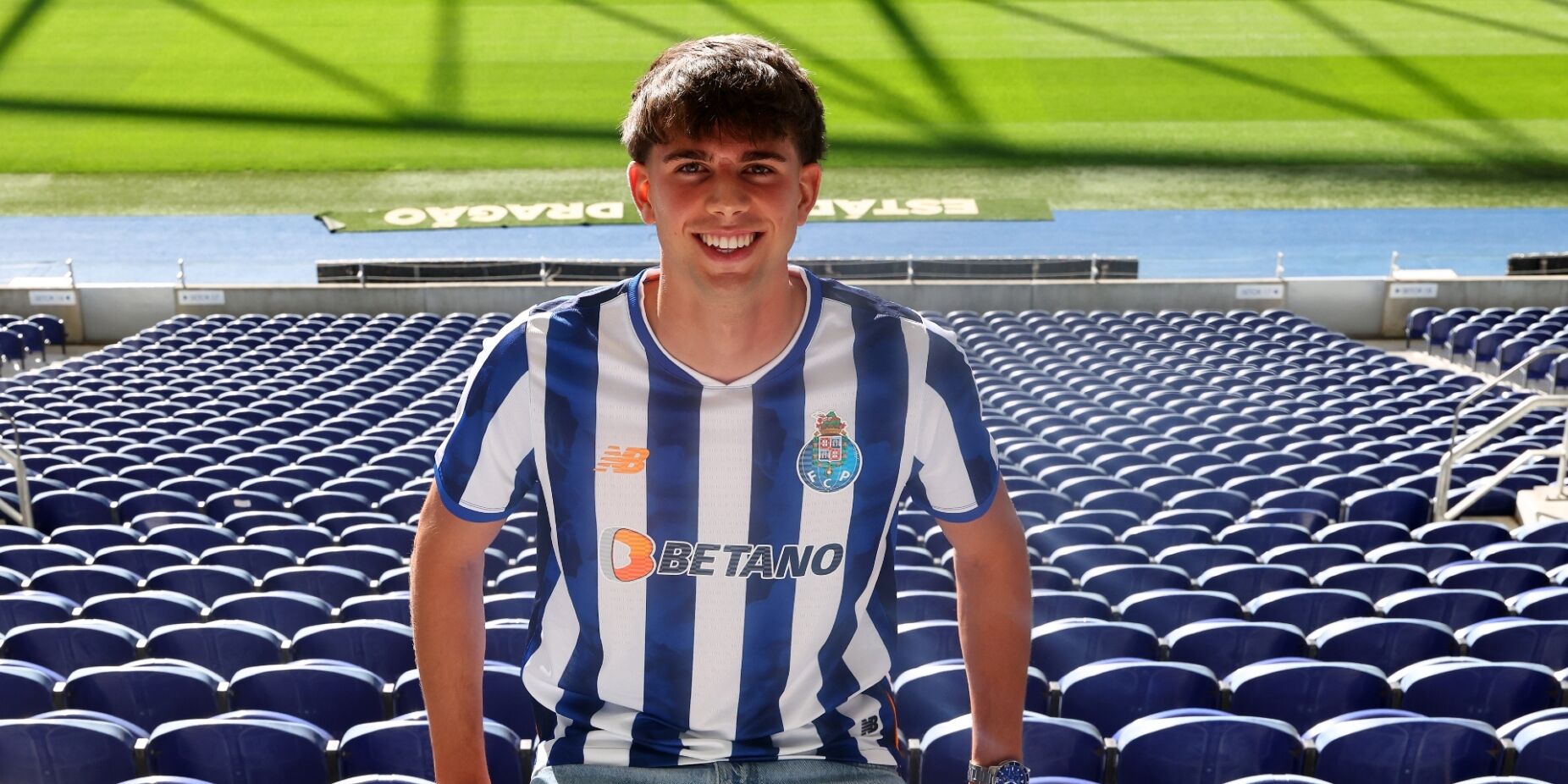 Central do FC Porto B submetido a pequena cirurgia