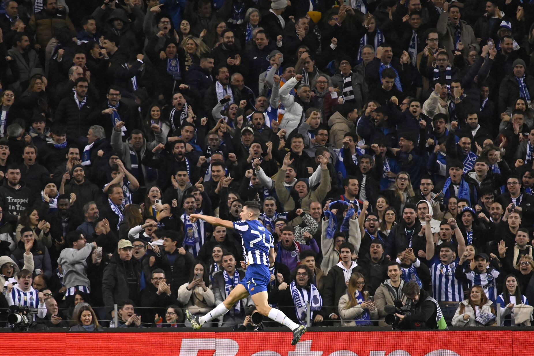 Francisco Moura estreou-se a marcar pelo FC Porto: "É uma sensação única"