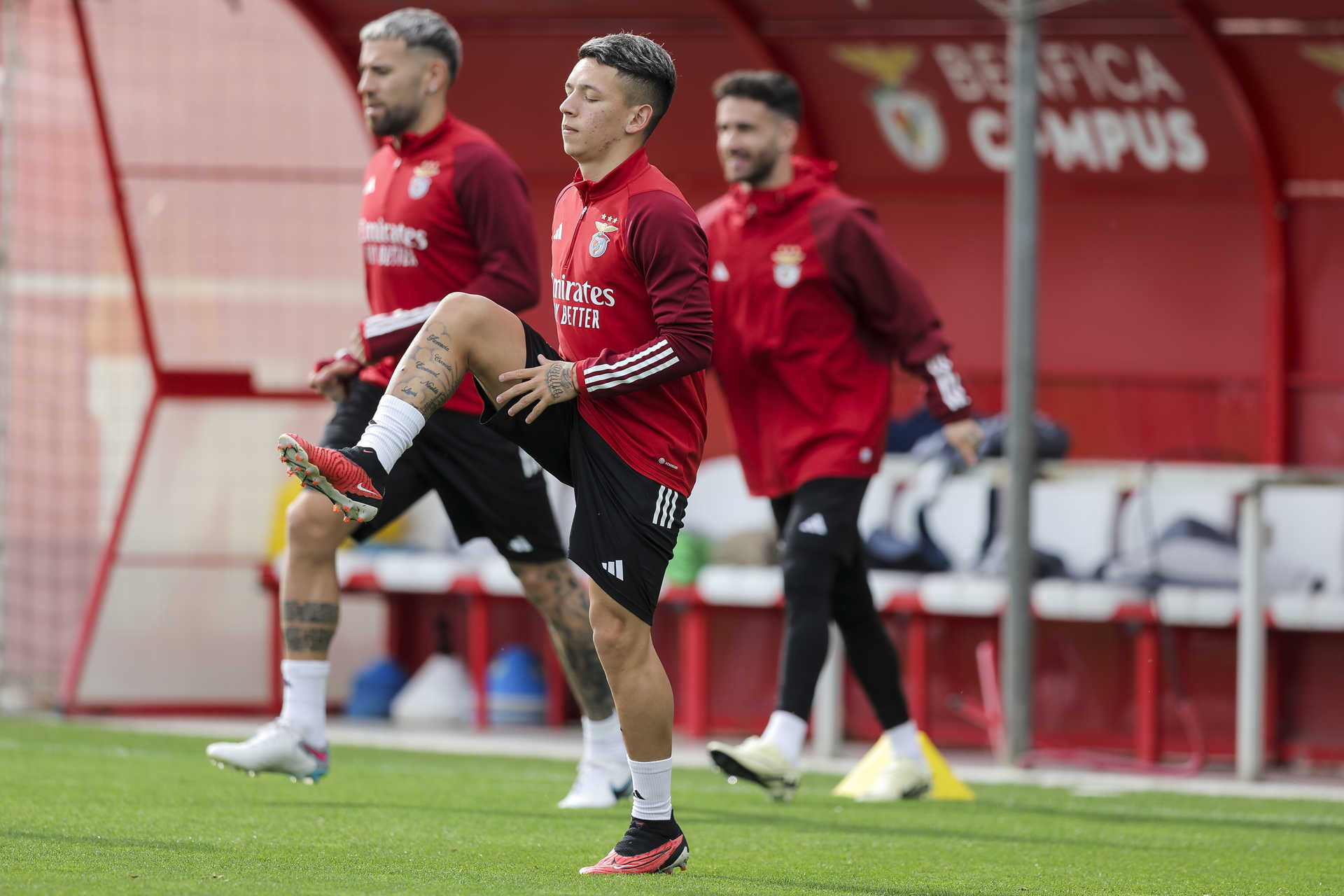 Prestianni Titular Pelo Benfica B: é A Estreia Com As Cores Encarnadas