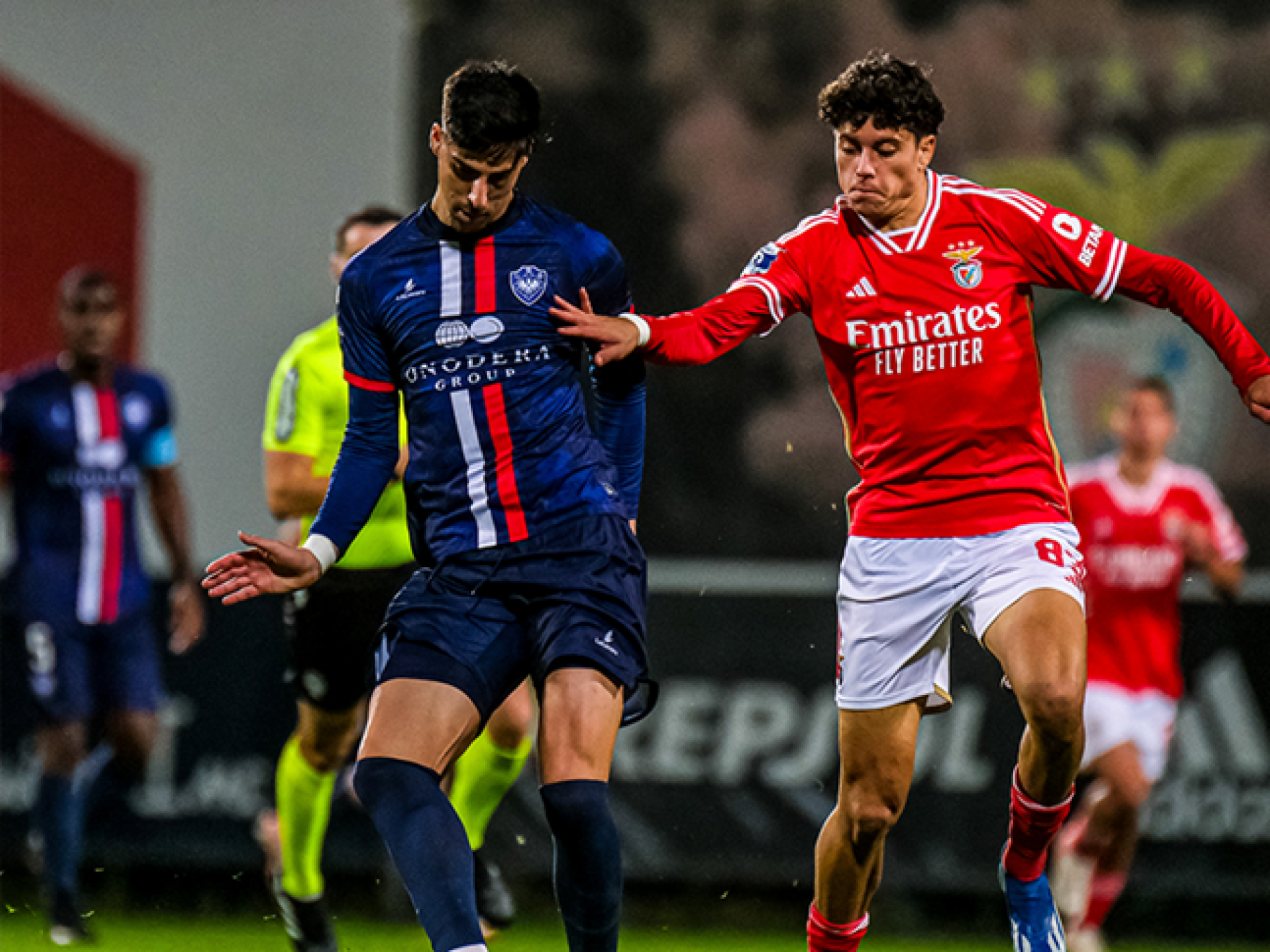 Benfica B e Oliveirense fecham 11.ª jornada da II Liga com empate