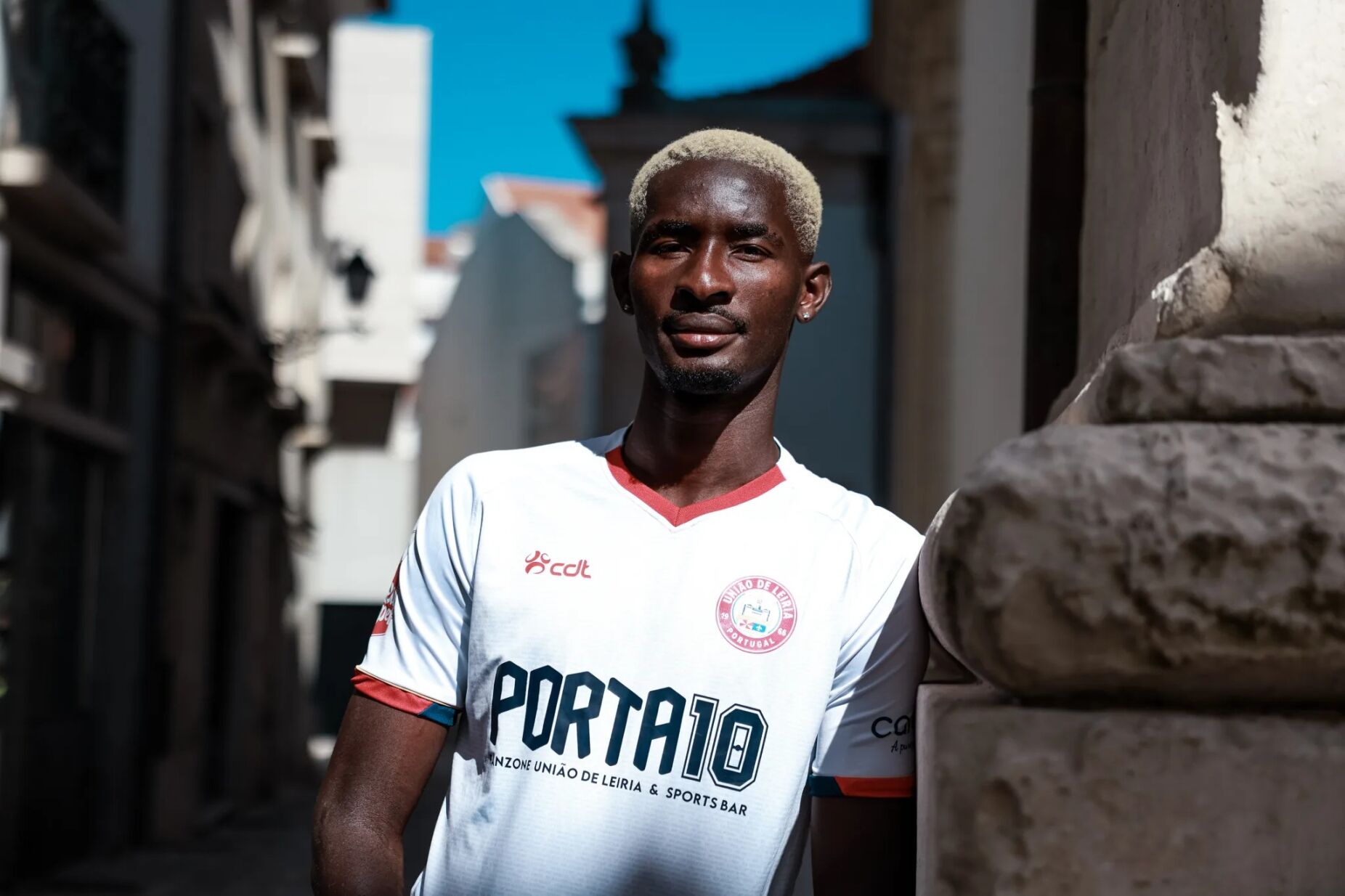 Djé D'avilla renova com a União de Leiria e fica com cláusula de 15 milhões