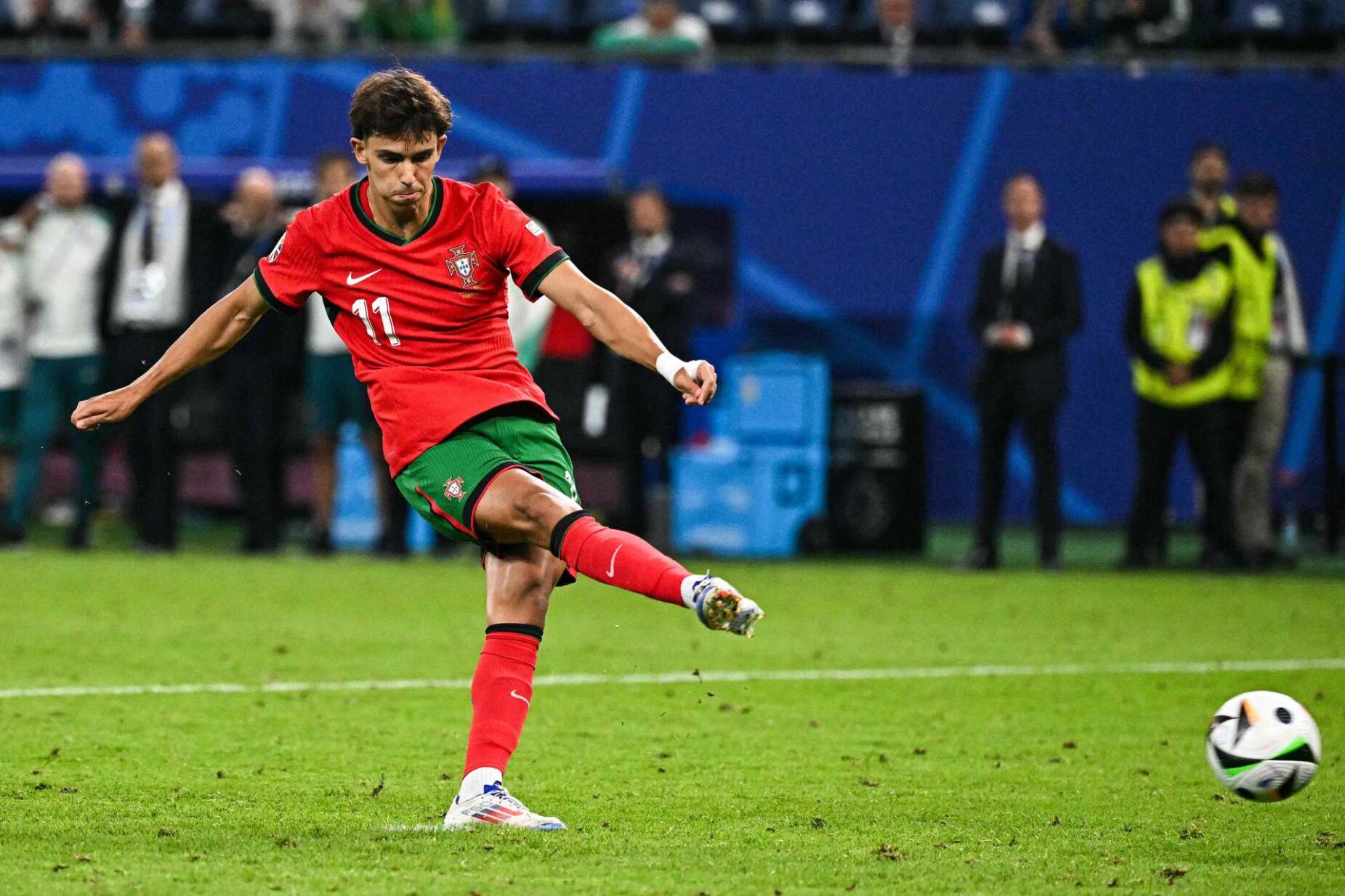 Roberto Martínez explica titularidade de João Félix contra a Arménia
