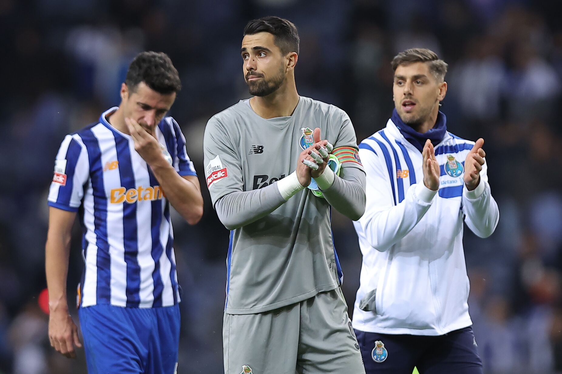 Diogo Costa "fora" da apresentação da camisola para 2025/26 tem uma explicação