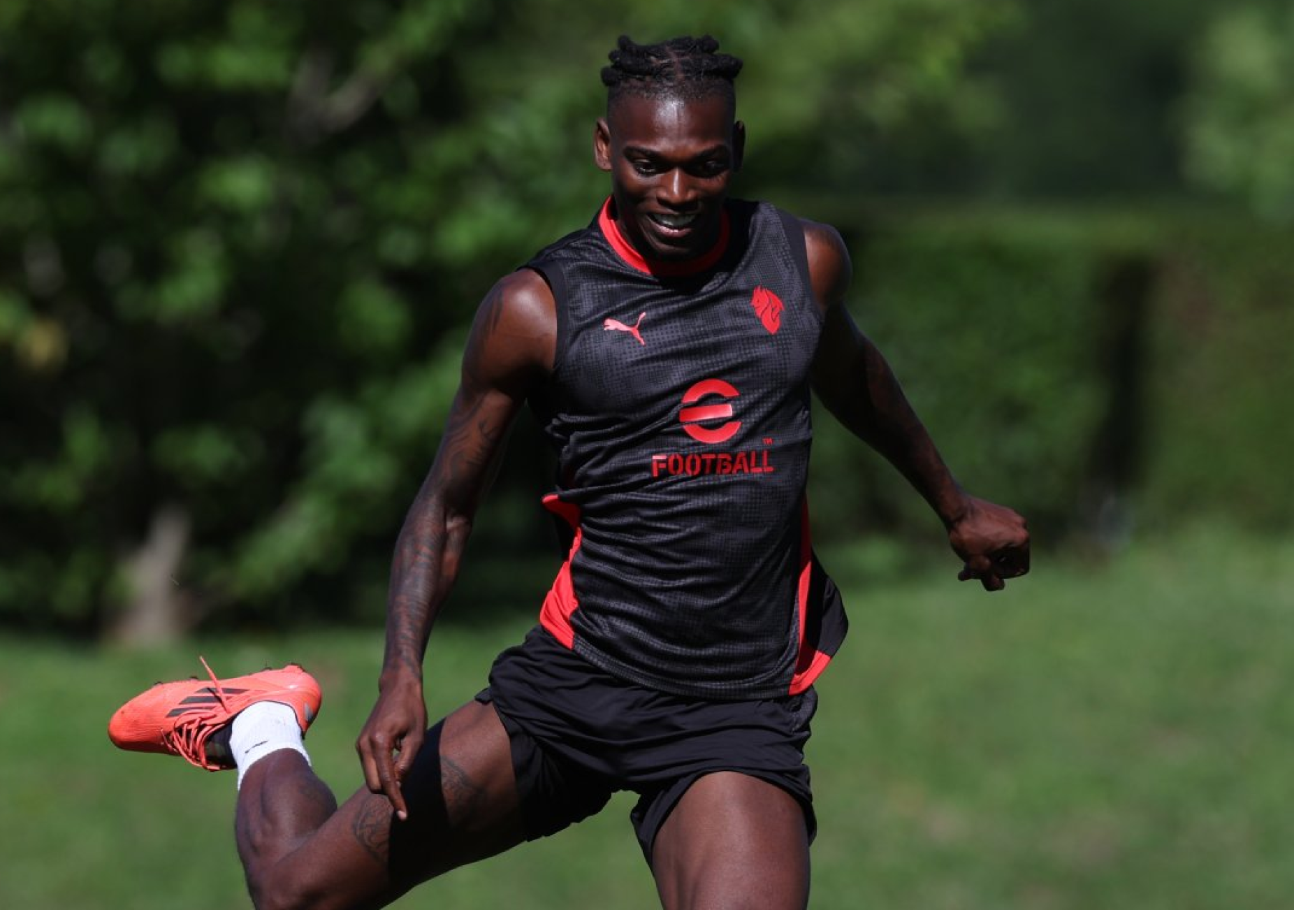 Rafael Leão assume que quer ser um líder no Milan
