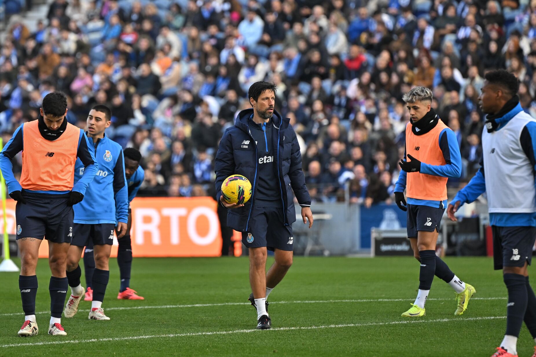 Nacional-FC Porto: confira os onzes iniciais