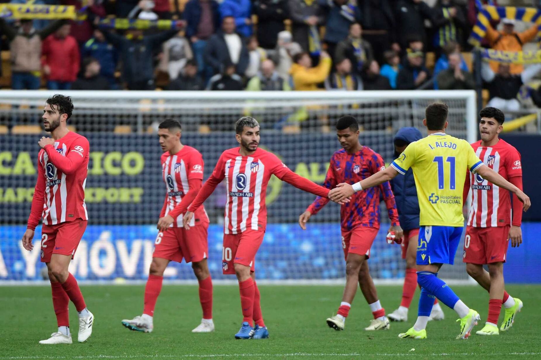 Atlético de Madrid perde em Cádiz e atrasa-se no campeonato espanhol