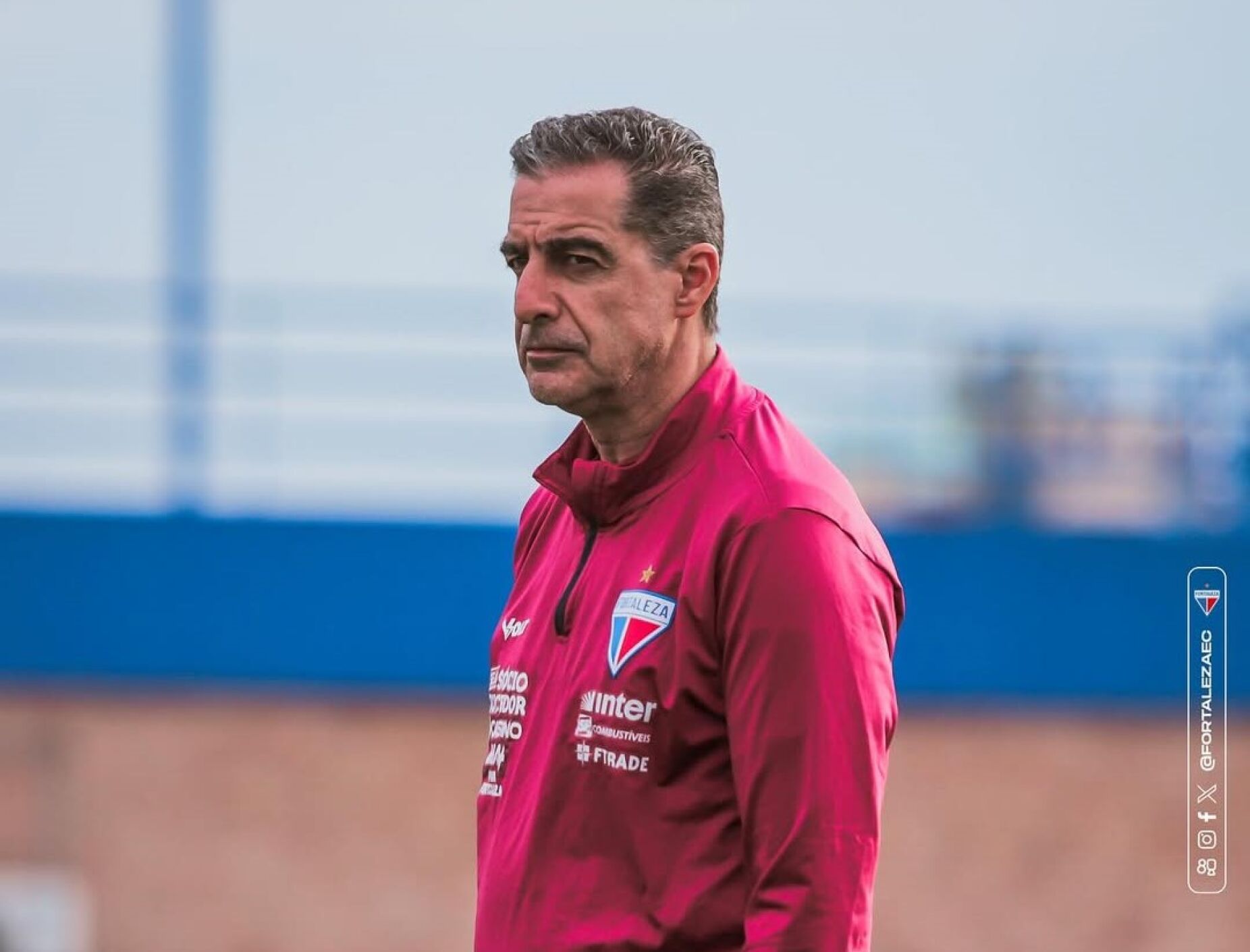 Renato Paiva soube pelos jornais do despedimento e até recebeu pedido de desculpa do Fortaleza