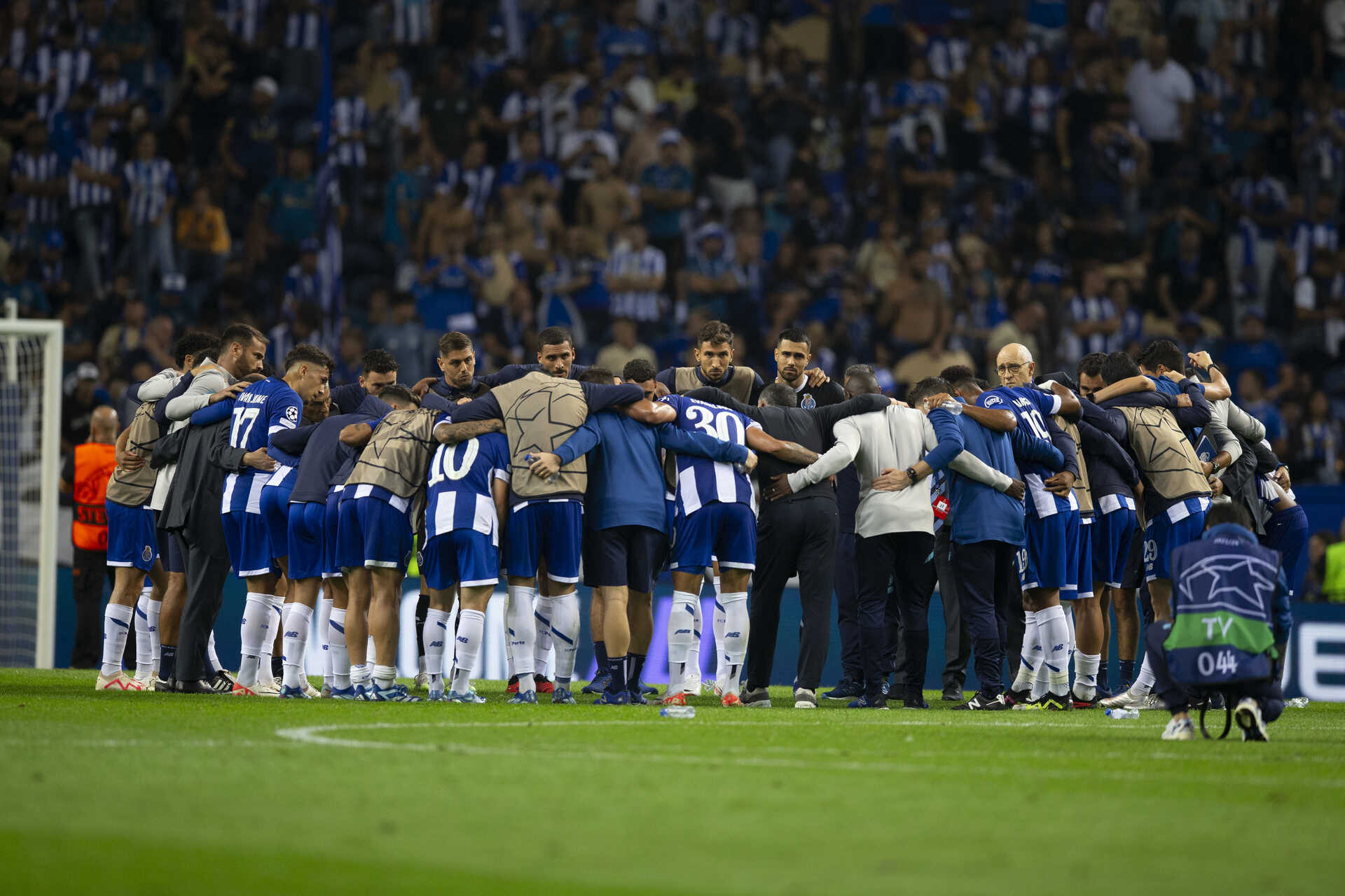 TVI - Hoje é dia de grande jogo na sua TVI. Quem vai assistir ao duelo  entre o FC Porto x Chelsea? #ChampionsEleven Eleven Sports Portugal