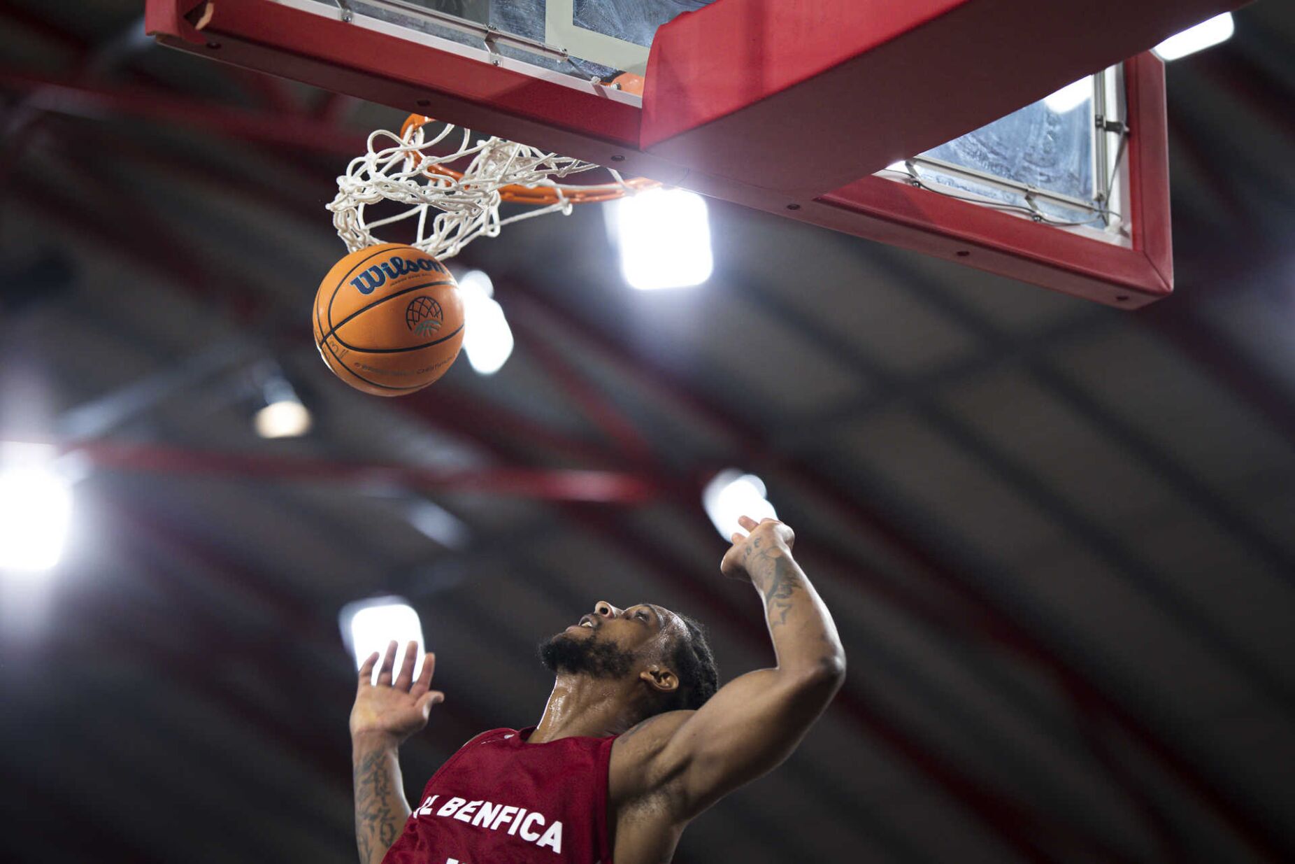 Benfica perde com Galatasaray e diz adeus à Champions de basquetebol