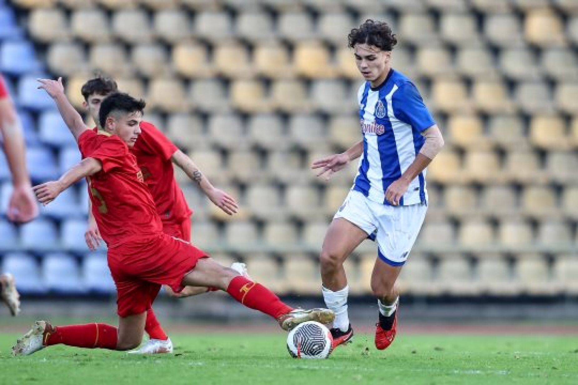 FC Porto saboreia esta época um pleno sem igual na formação