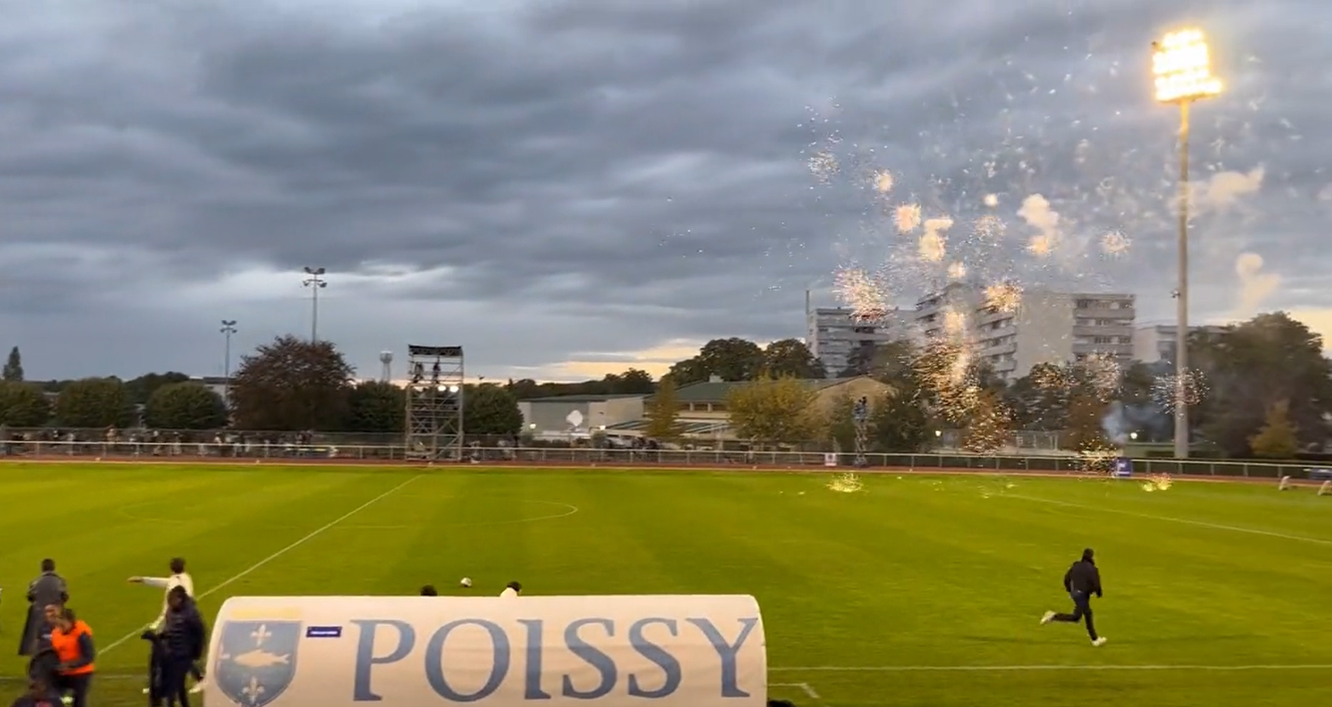 🇫🇷, O Jogo Reims X PSG foi assistido - Portal Jovem Angola